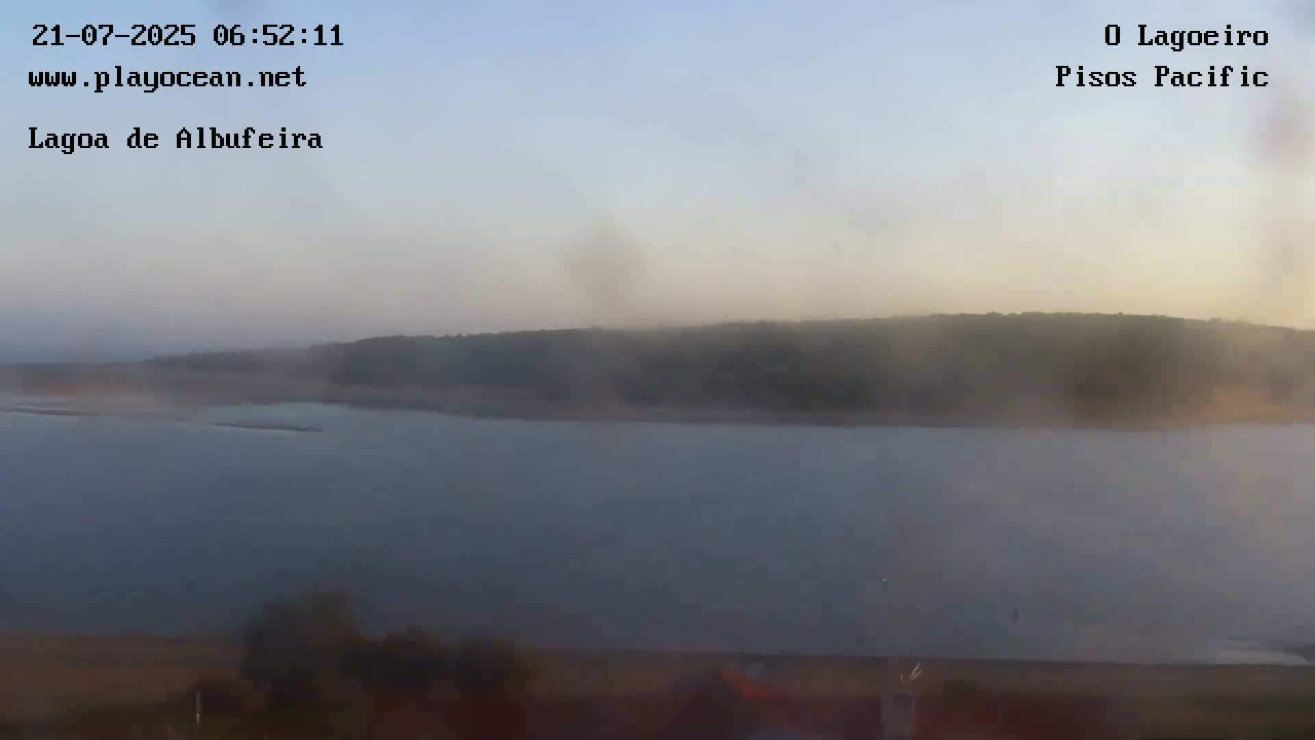 Lagoa de Albufeira Lake Wind Surf Live Cam - Sesimbra, Setubal, Lisbon, Portugal