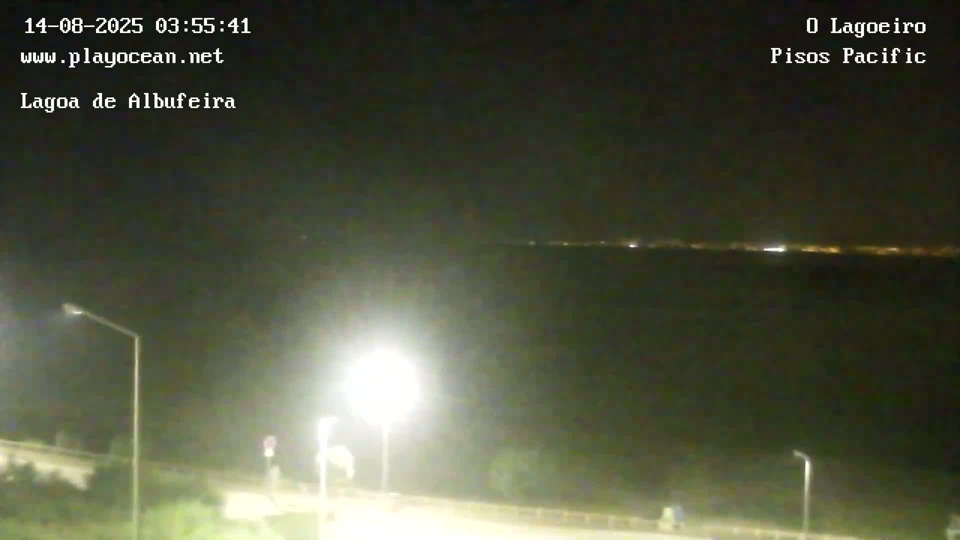 Lagoa de Albufeira Lake Wind Surf Live Cam - Sesimbra, Setubal, Lisbon, Portugal