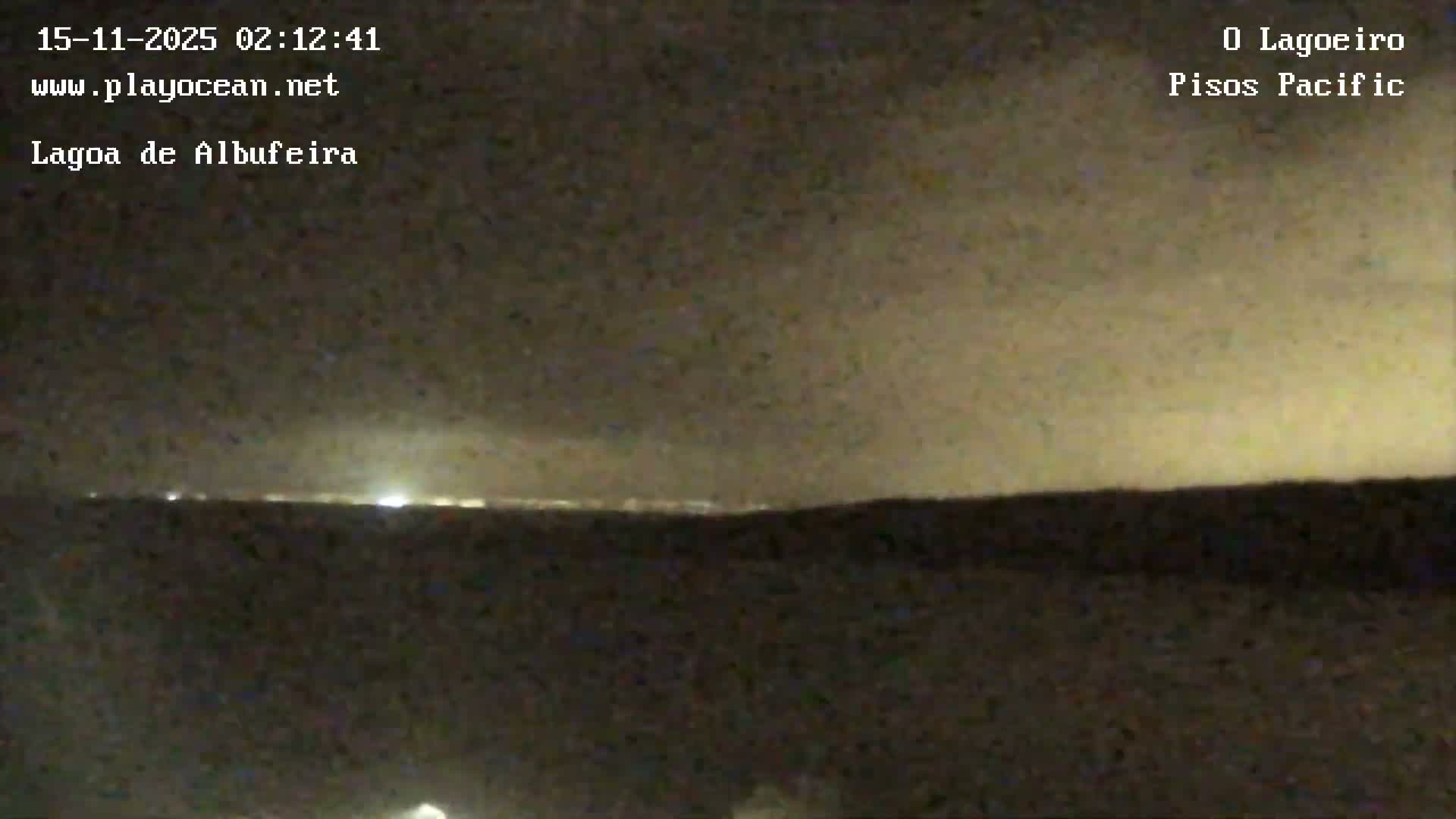 Lagoa de Albufeira Lake Wind Surf Live Cam - Sesimbra, Setubal, Lisbon, Portugal