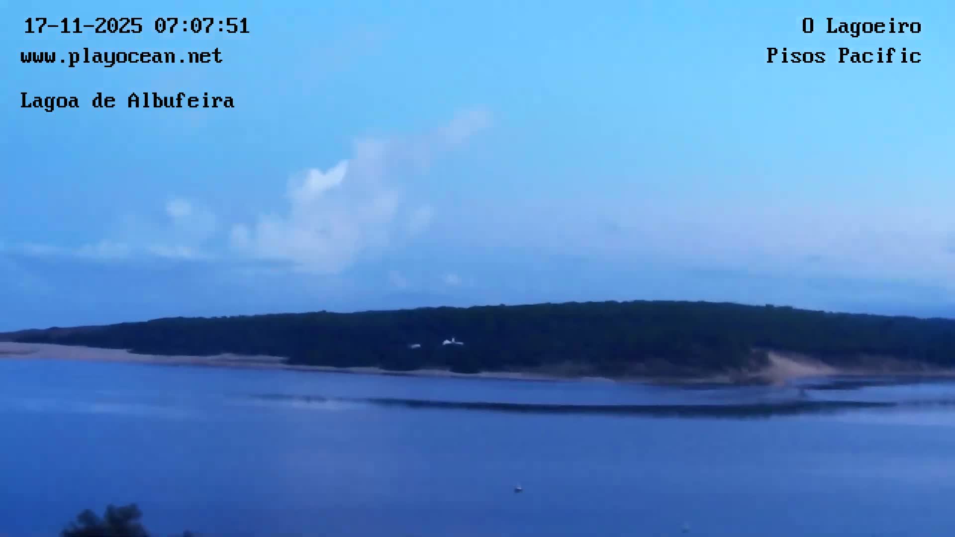 Lagoa de Albufeira Lake Wind Surf Live Cam - Sesimbra, Setubal, Lisbon, Portugal