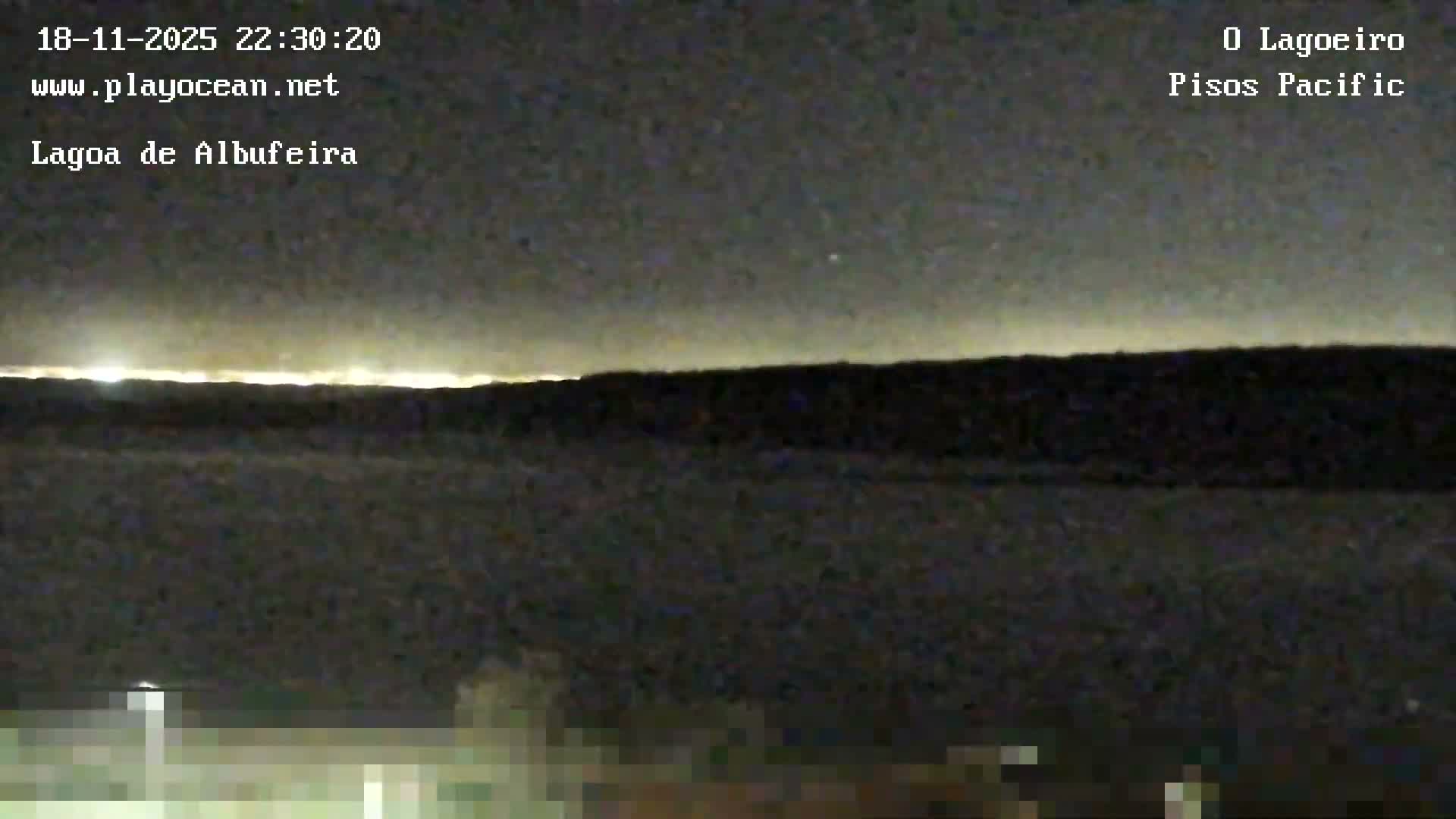 Lagoa de Albufeira Lake Wind Surf Live Cam - Sesimbra, Setubal, Lisbon, Portugal