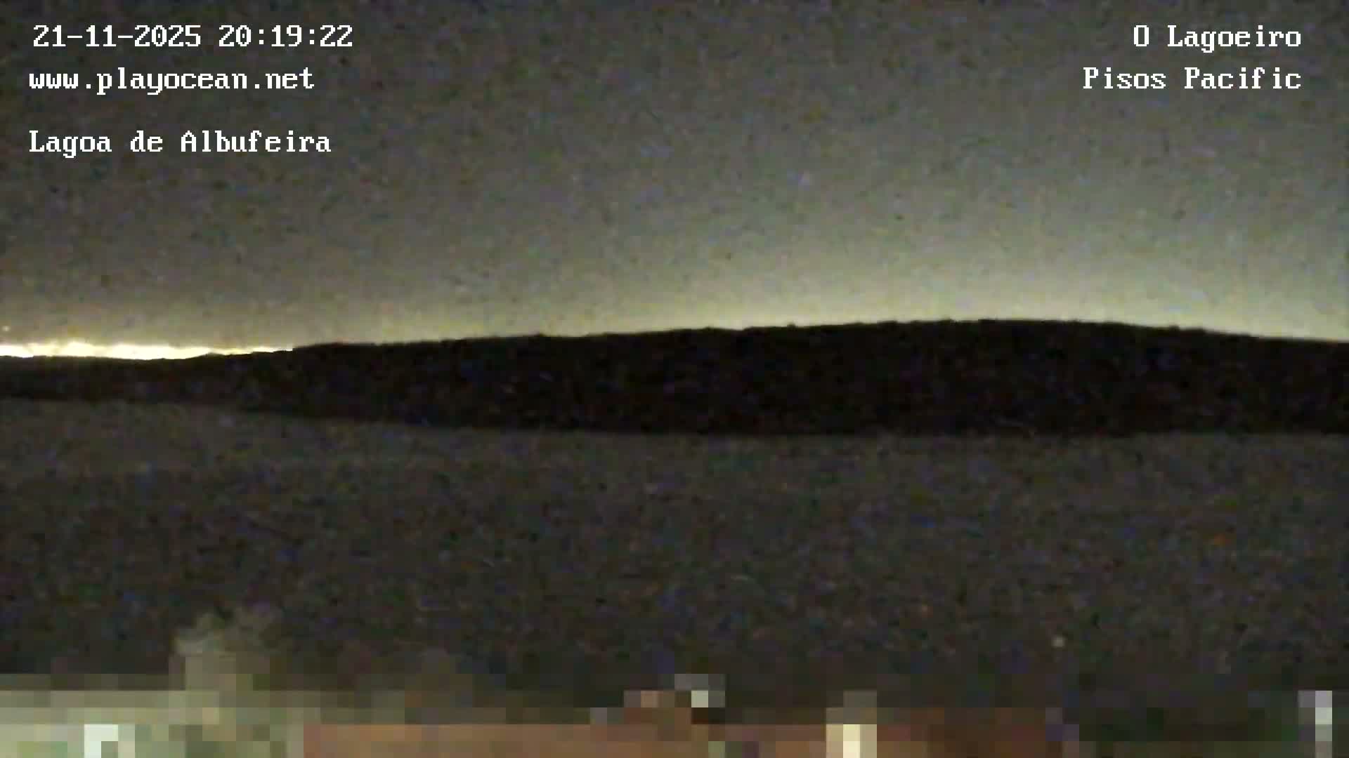 Lagoa de Albufeira Lake Wind Surf Live Cam - Sesimbra, Setubal, Lisbon, Portugal