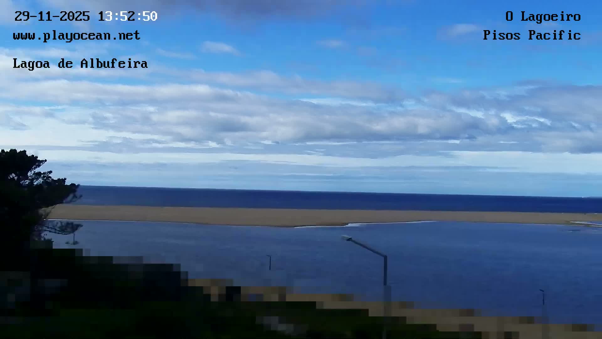 Lagoa de Albufeira Lake Wind Surf Live Cam - Sesimbra, Setubal, Lisbon, Portugal