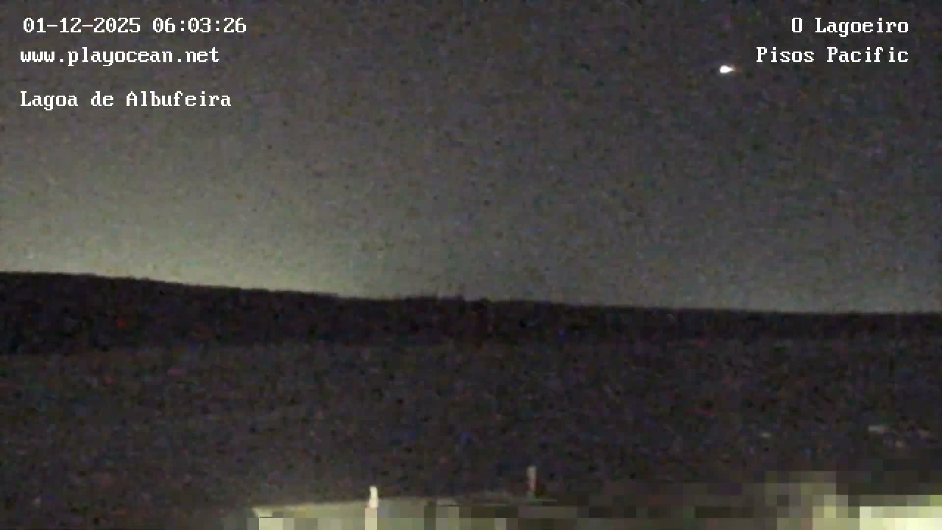 Lagoa de Albufeira Lake Wind Surf Live Cam - Sesimbra, Setubal, Lisbon, Portugal