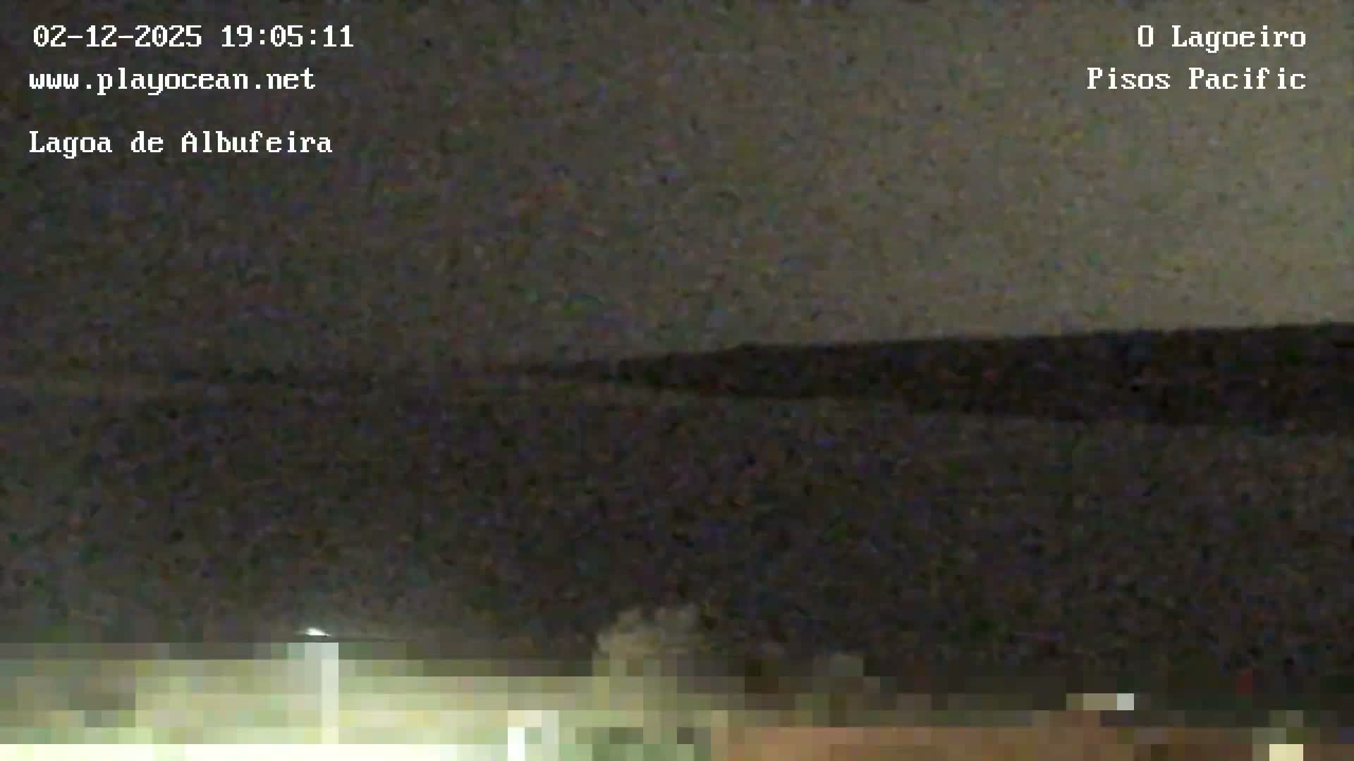 Lagoa de Albufeira Lake Wind Surf Live Cam - Sesimbra, Setubal, Lisbon, Portugal