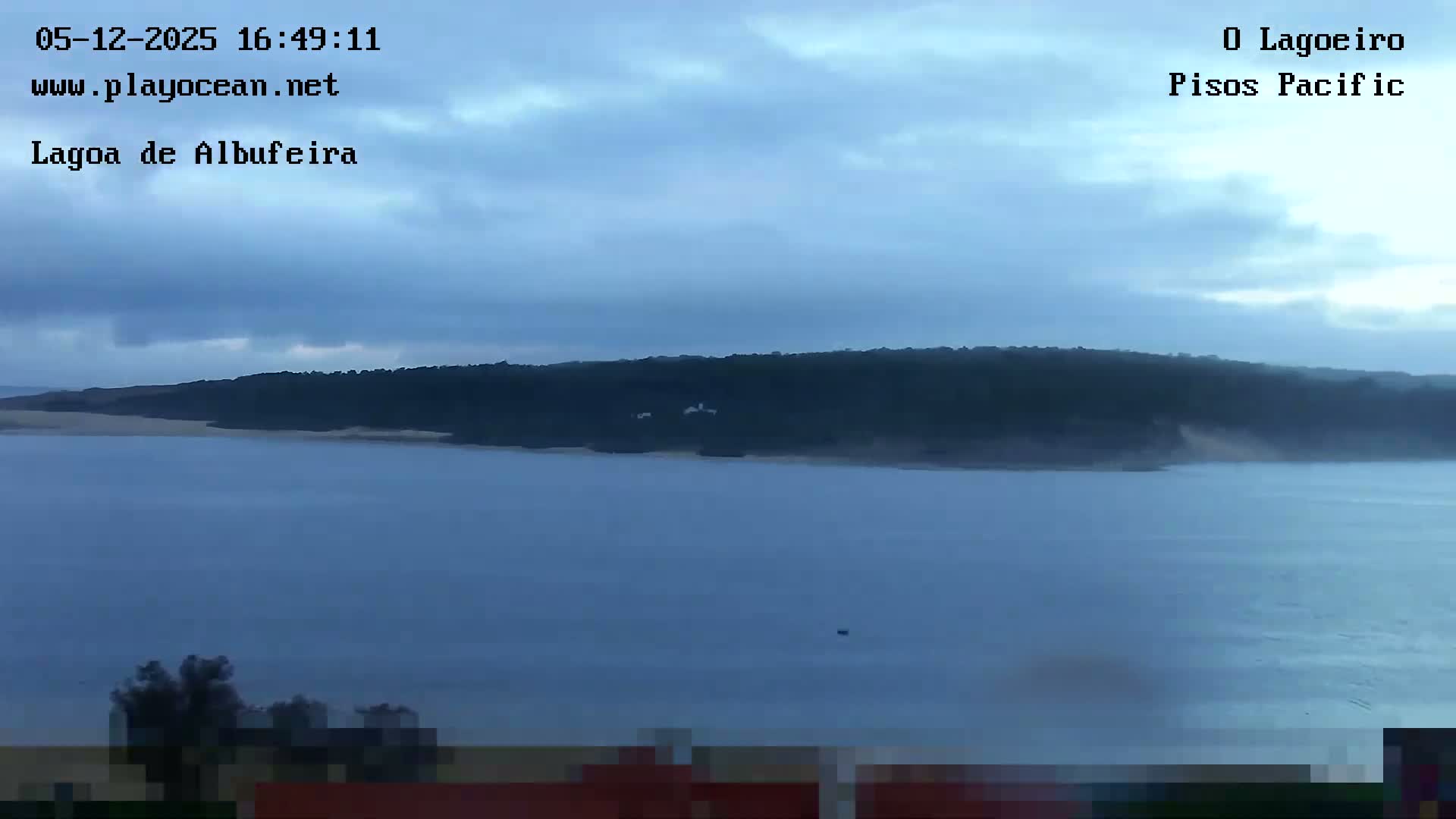 Lagoa de Albufeira Lake Wind Surf Live Cam - Sesimbra, Setubal, Lisbon, Portugal