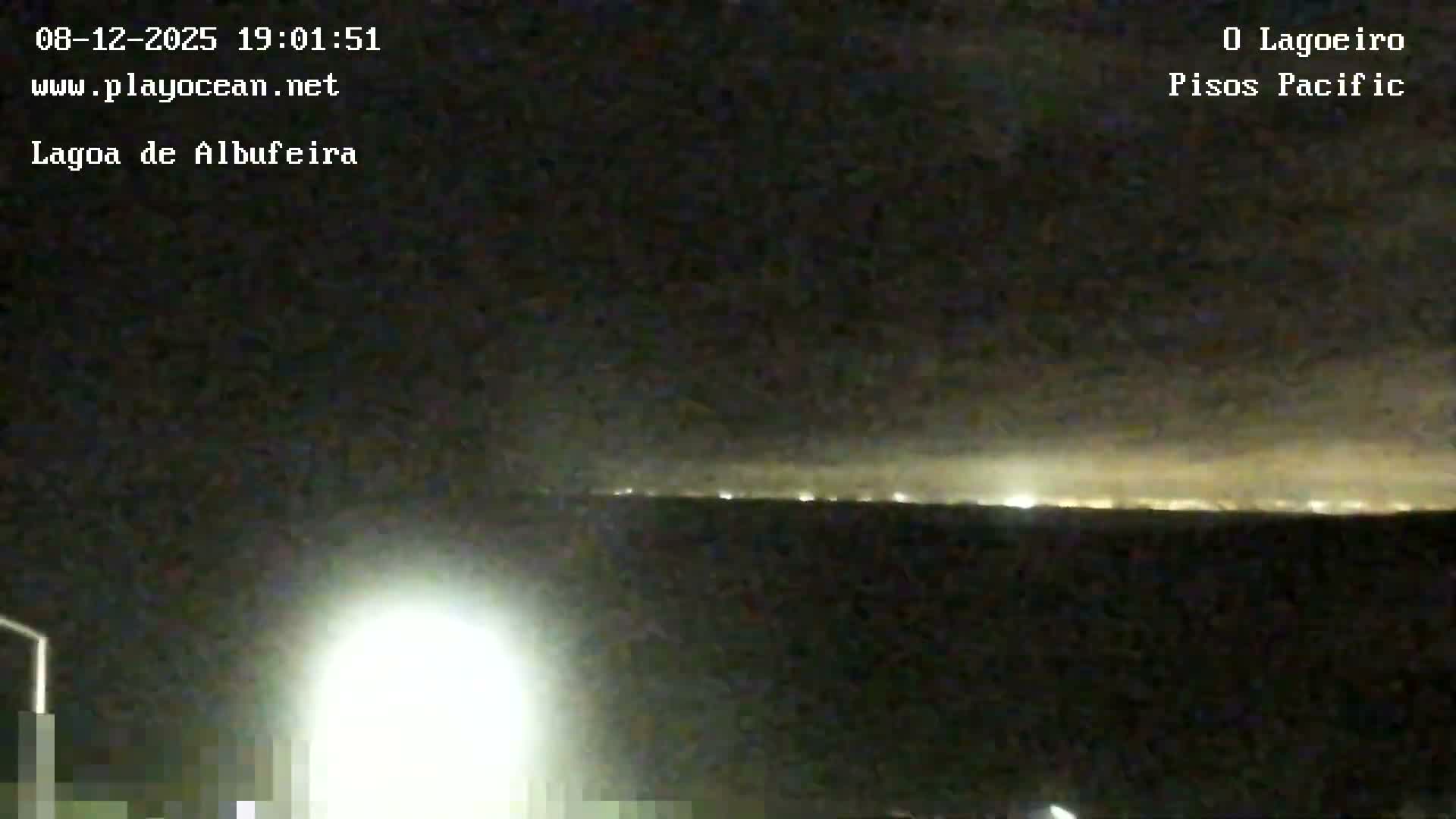 Lagoa de Albufeira Lake Wind Surf Live Cam - Sesimbra, Setubal, Lisbon, Portugal