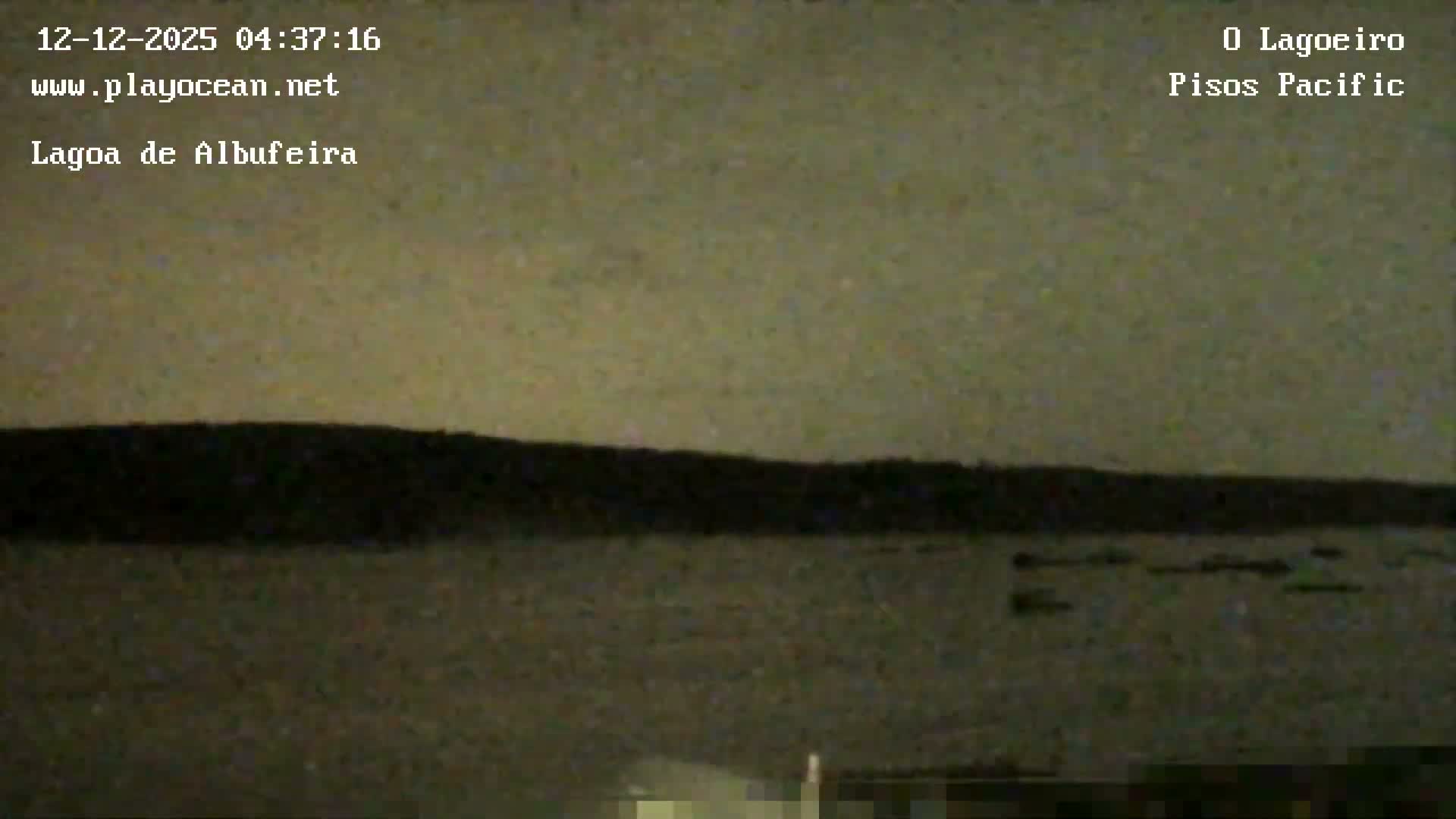 Lagoa de Albufeira Lake Wind Surf Live Cam - Sesimbra, Setubal, Lisbon, Portugal
