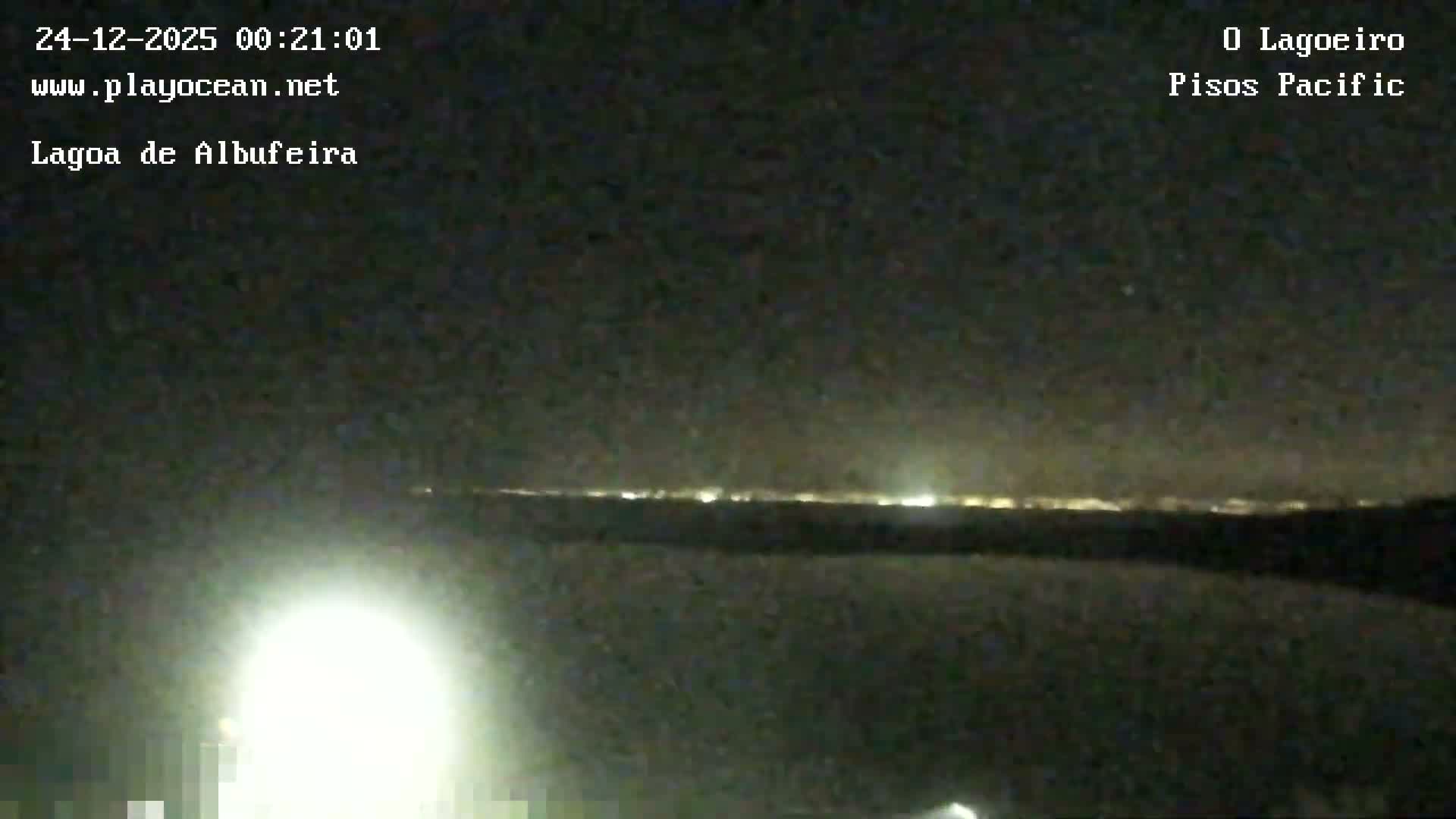 Lagoa de Albufeira Lake Wind Surf Live Cam - Sesimbra, Setubal, Lisbon, Portugal