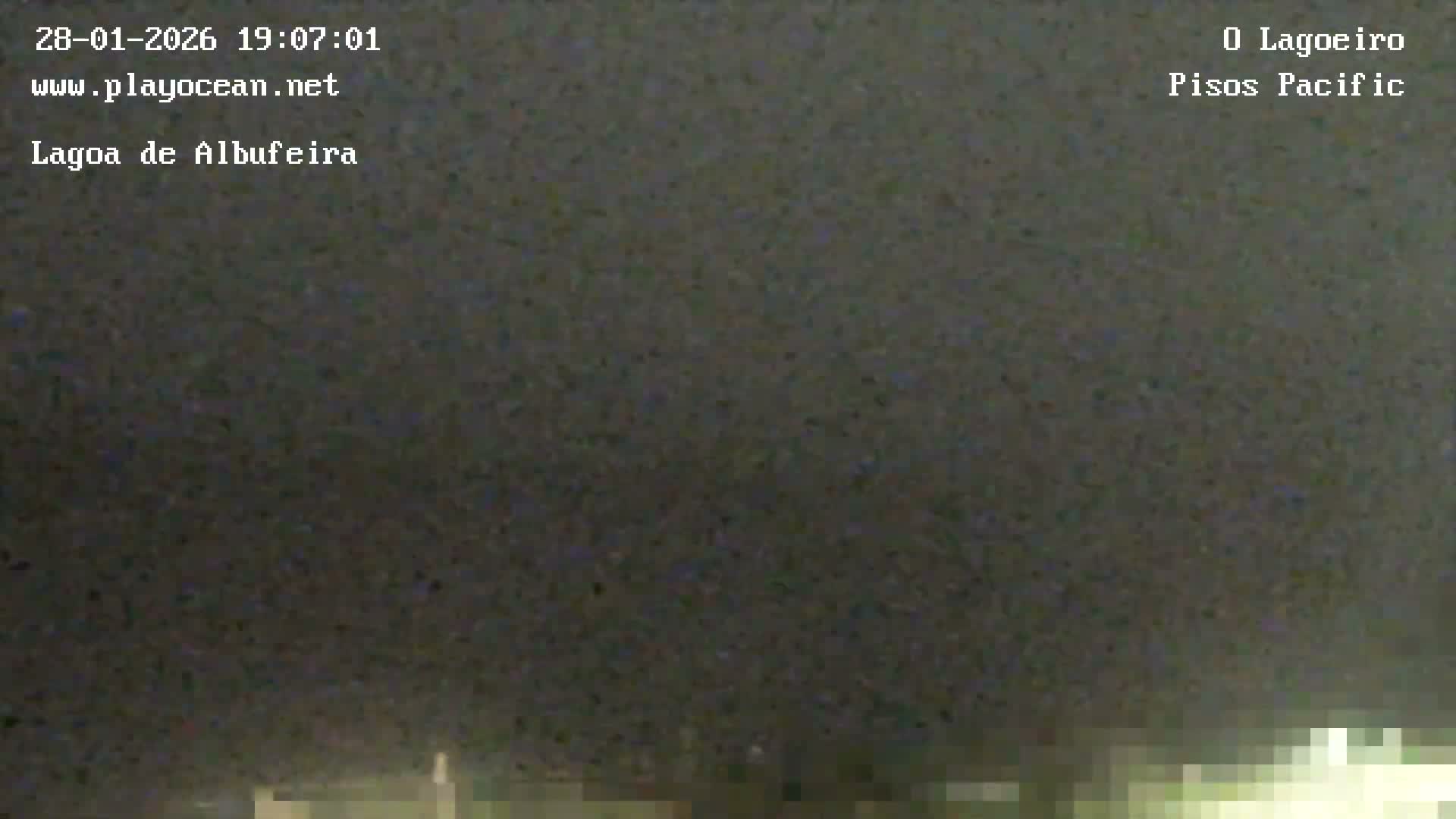Lagoa de Albufeira Lake Wind Surf Live Cam - Sesimbra, Setubal, Lisbon, Portugal
