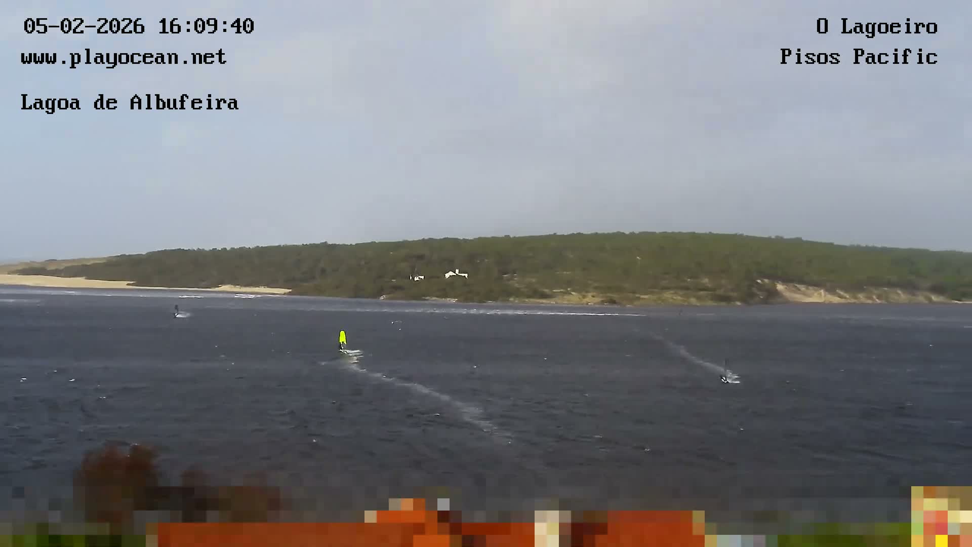 Lagoa de Albufeira Lake Wind Surf Live Cam - Sesimbra, Setubal, Lisbon, Portugal