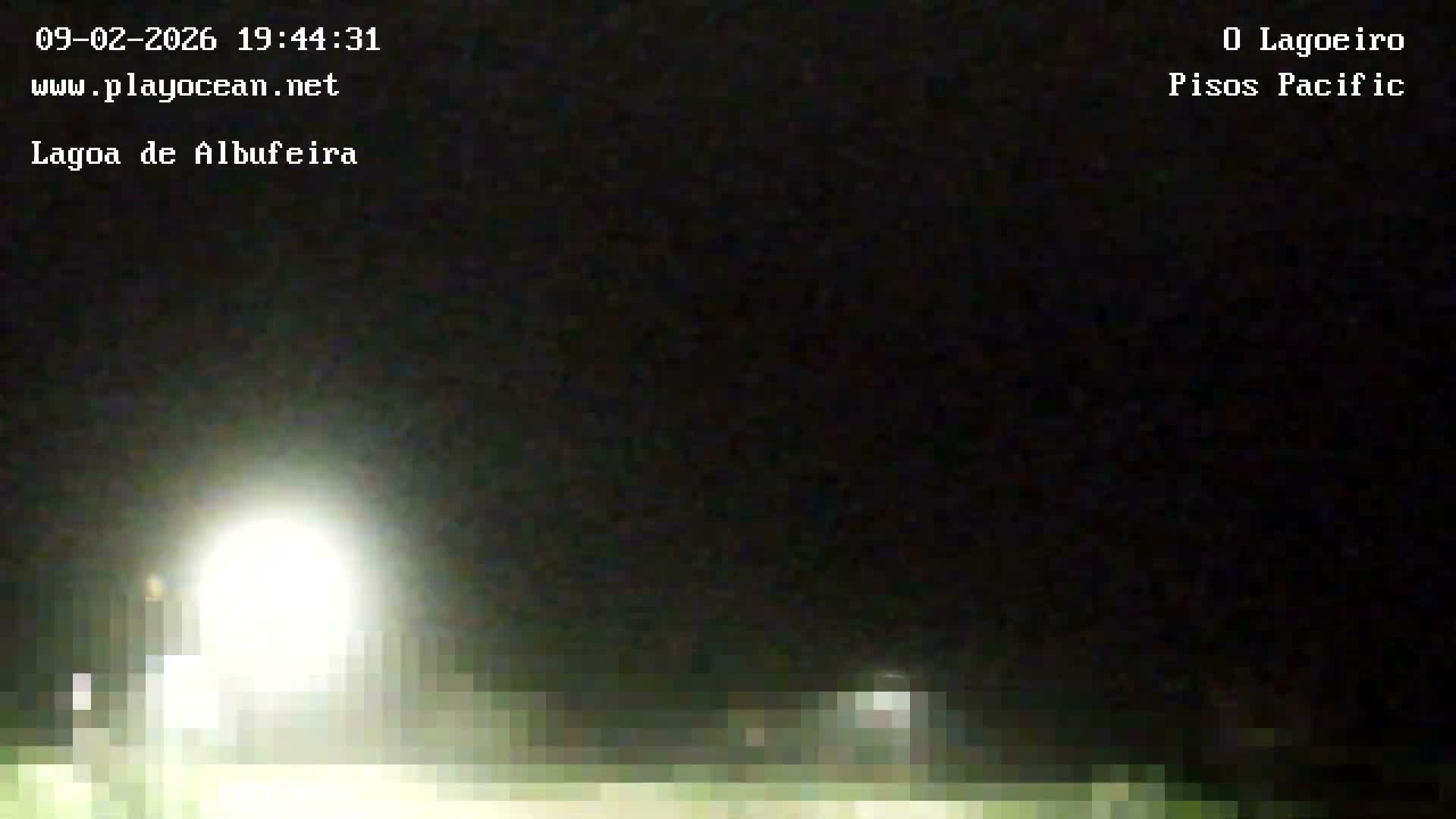 Lagoa de Albufeira Lake Wind Surf Live Cam - Sesimbra, Setubal, Lisbon, Portugal