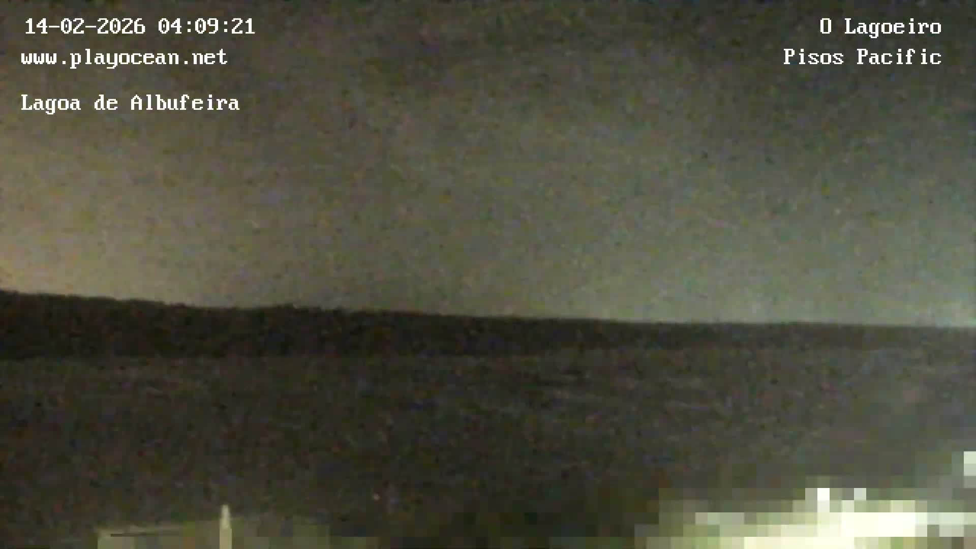 Lagoa de Albufeira Lake Wind Surf Live Cam - Sesimbra, Setubal, Lisbon, Portugal