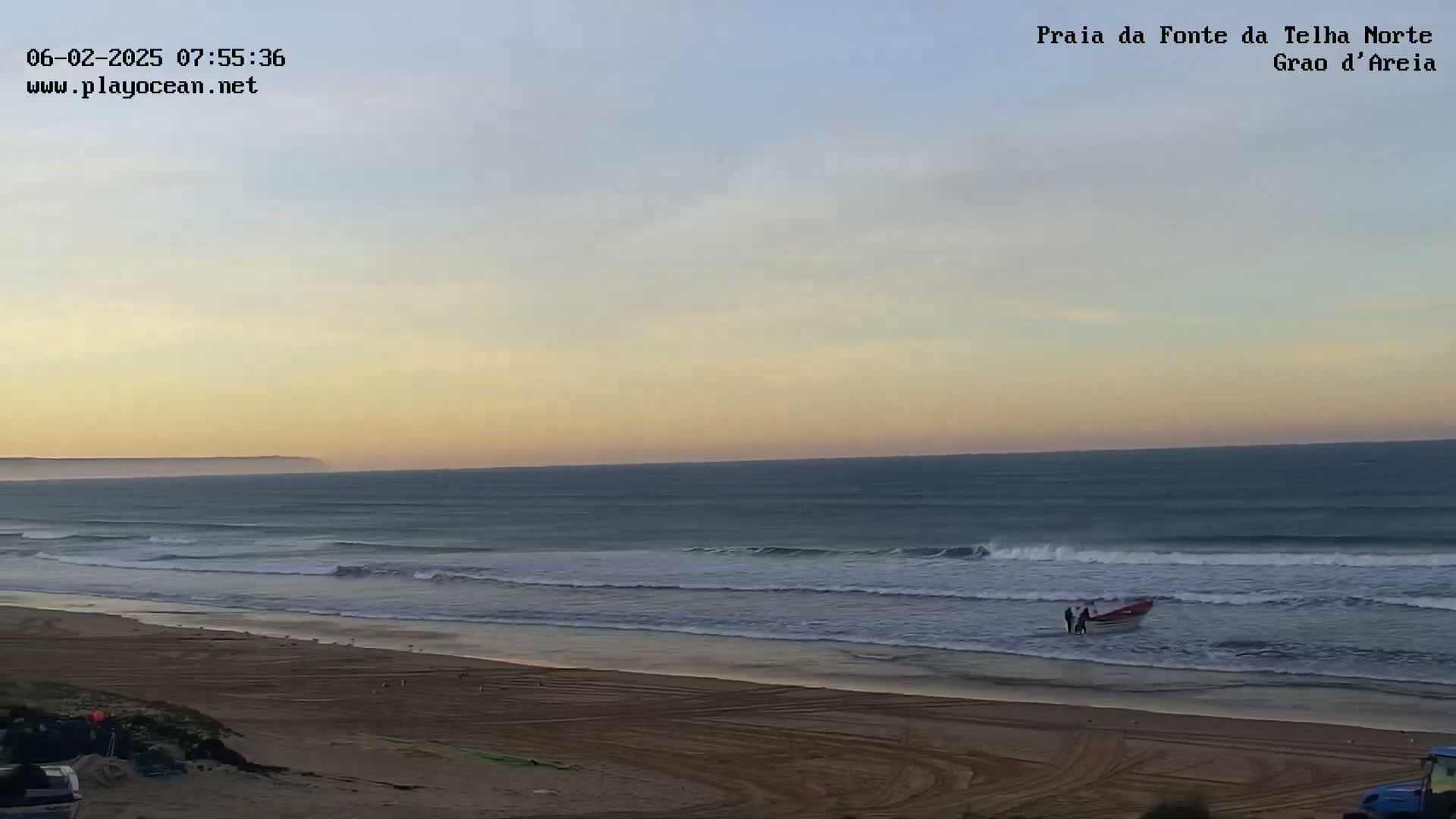 Praia da Fonte da Telha Beach, Costa de Caparica Surf  Live Cam - Almada, Setubal, Portugal