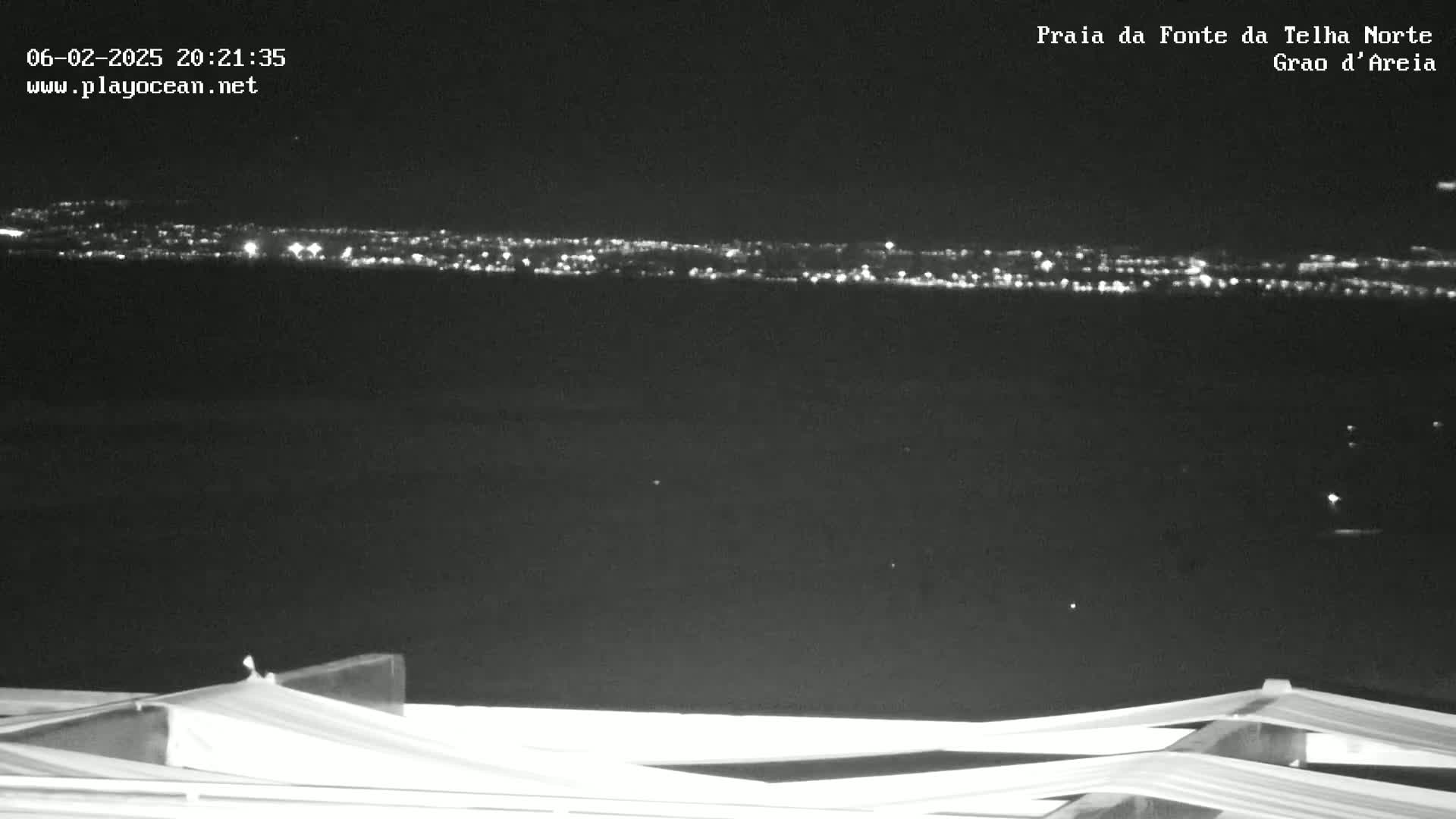 Praia da Fonte da Telha Beach, Costa de Caparica Surf  Live Cam - Almada, Setubal, Portugal