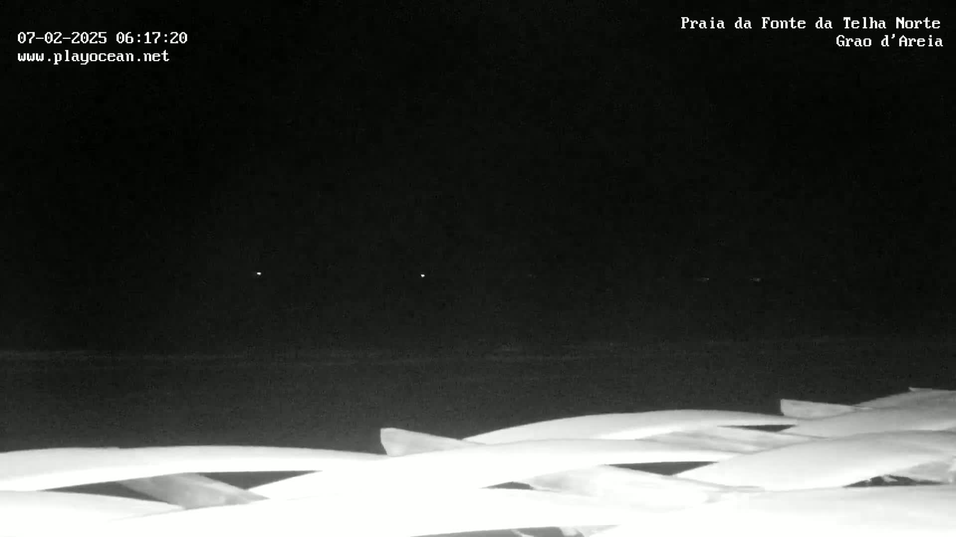 Praia da Fonte da Telha Beach, Costa de Caparica Surf  Live Cam - Almada, Setubal, Portugal