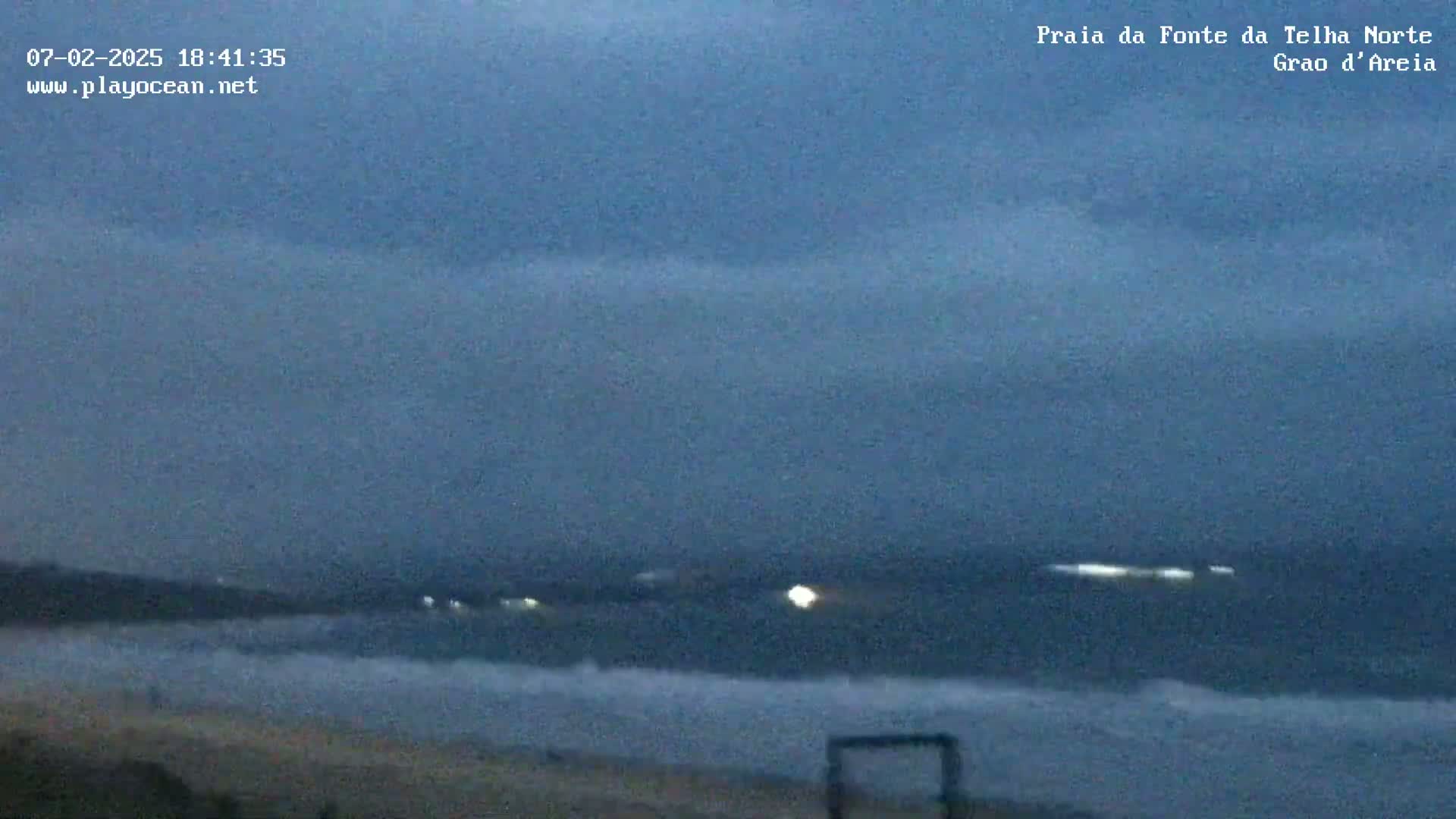 Praia da Fonte da Telha Beach, Costa de Caparica Surf  Live Cam - Almada, Setubal, Portugal