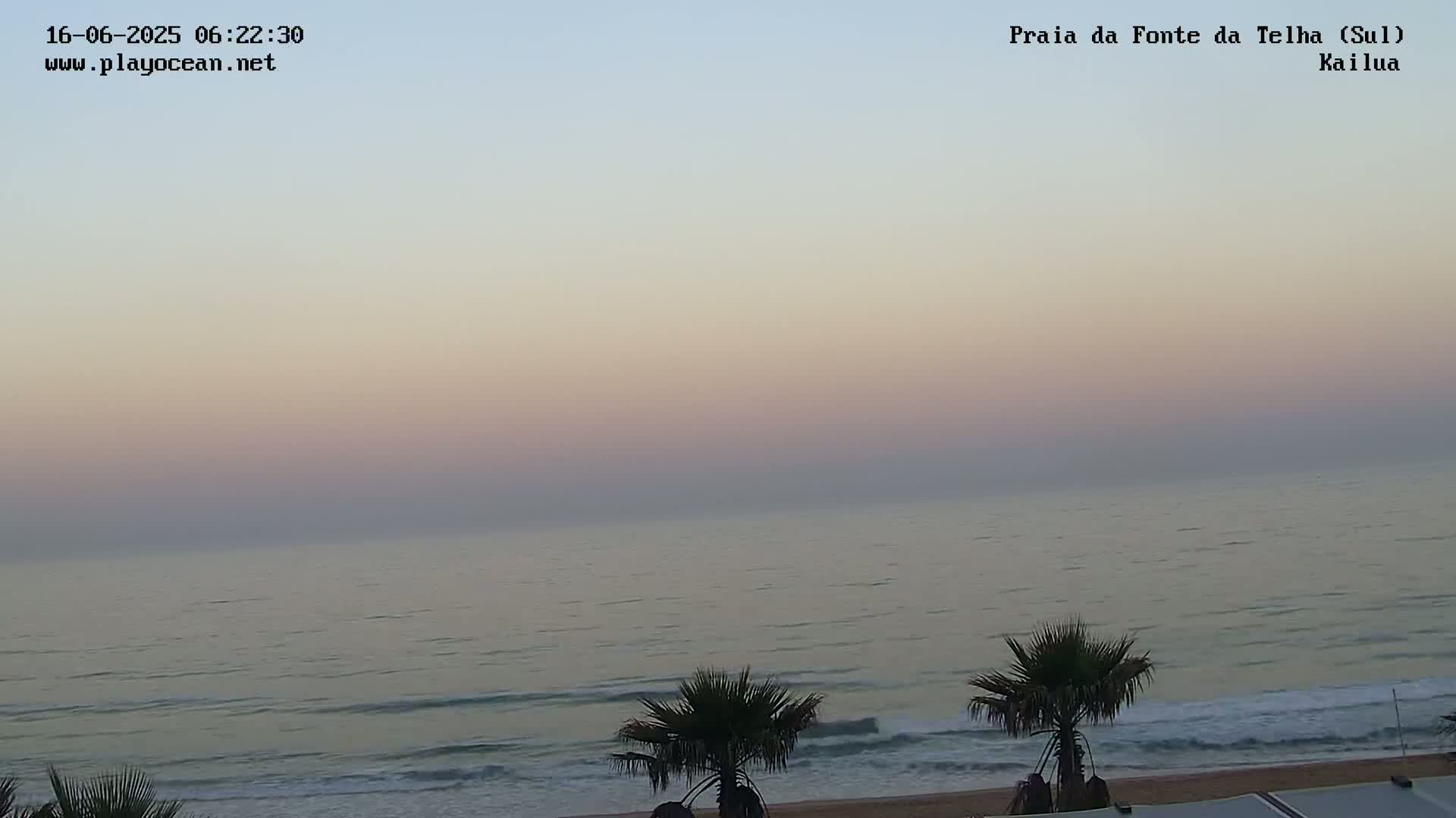 Praia da Fonte da Telha Beach, Costa de Caparica Surf  Live Cam - Almada, Setubal, Portugal