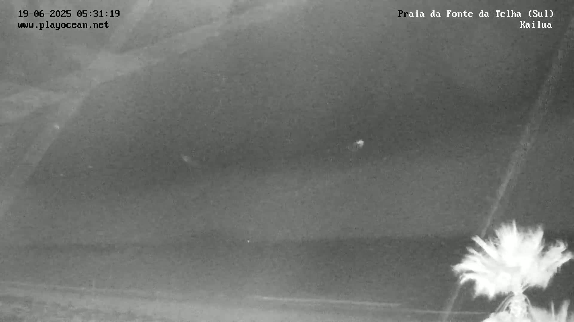 Praia da Fonte da Telha Beach, Costa de Caparica Surf  Live Cam - Almada, Setubal, Lisbon, Portugal
