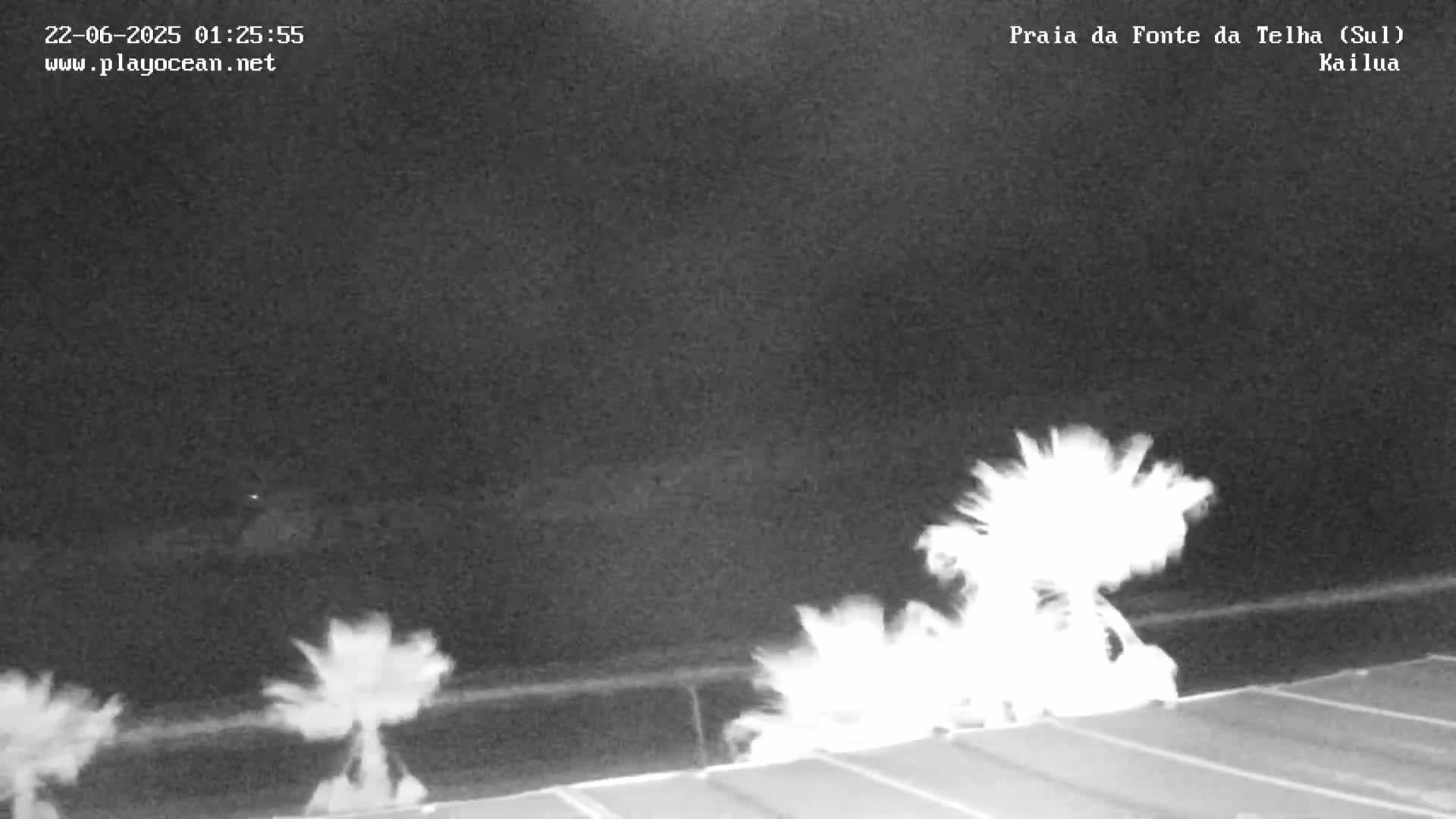 Praia da Fonte da Telha Beach, Costa de Caparica Surf  Live Cam - Almada, Setubal, Lisbon, Portugal