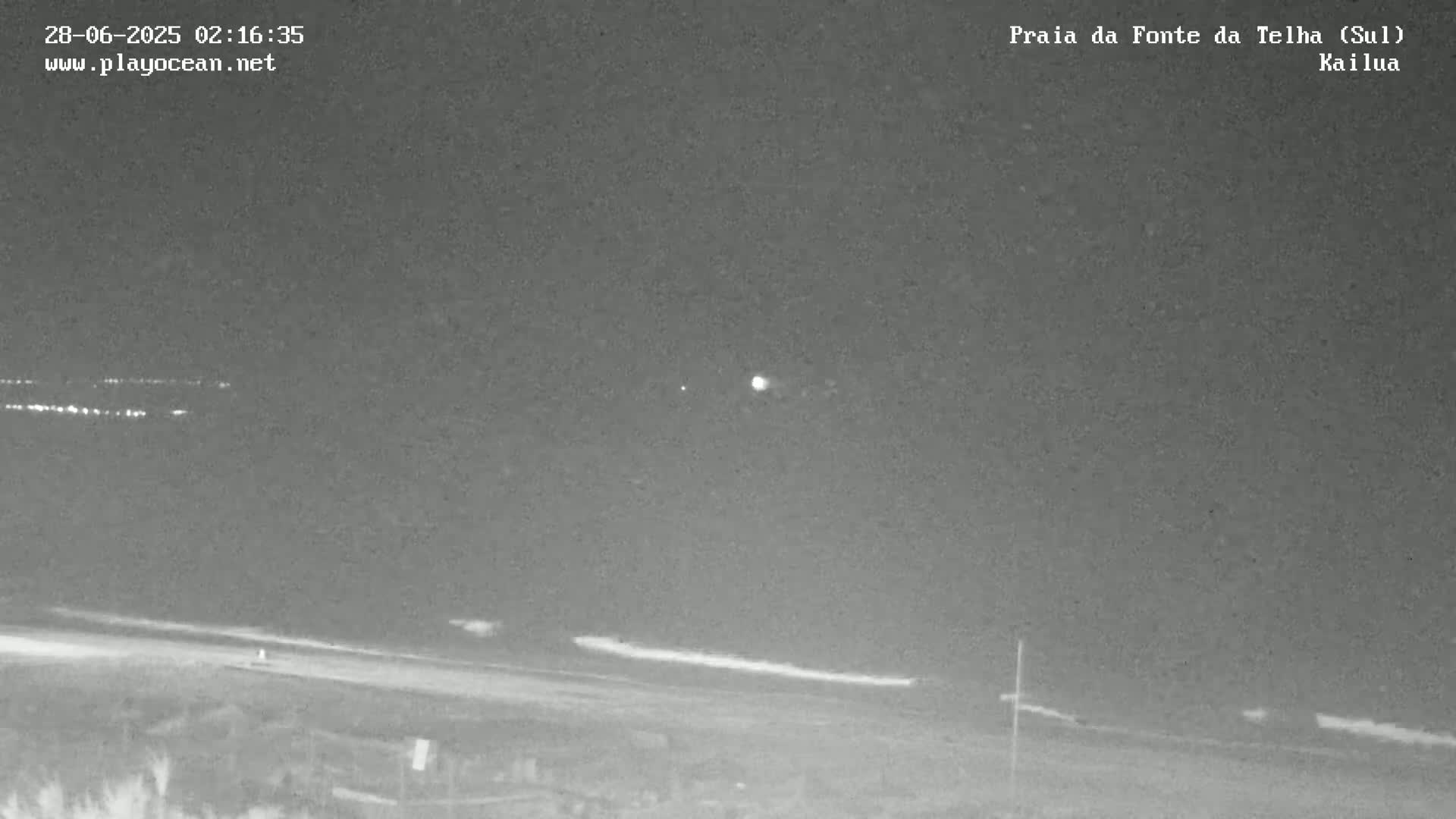 Praia da Fonte da Telha Beach, Costa de Caparica Surf  Live Cam - Almada, Setubal, Lisbon, Portugal