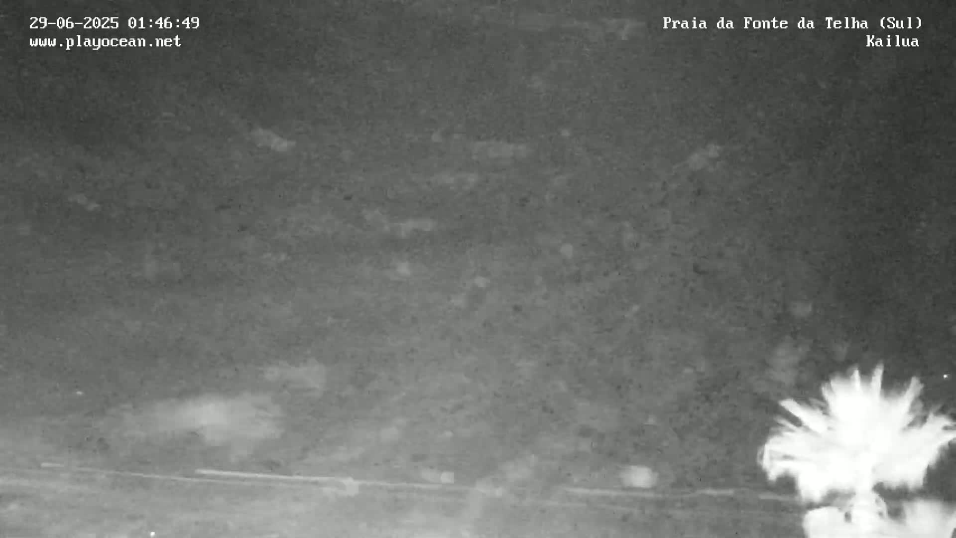 Praia da Fonte da Telha Beach, Costa de Caparica Surf  Live Cam - Almada, Setubal, Lisbon, Portugal
