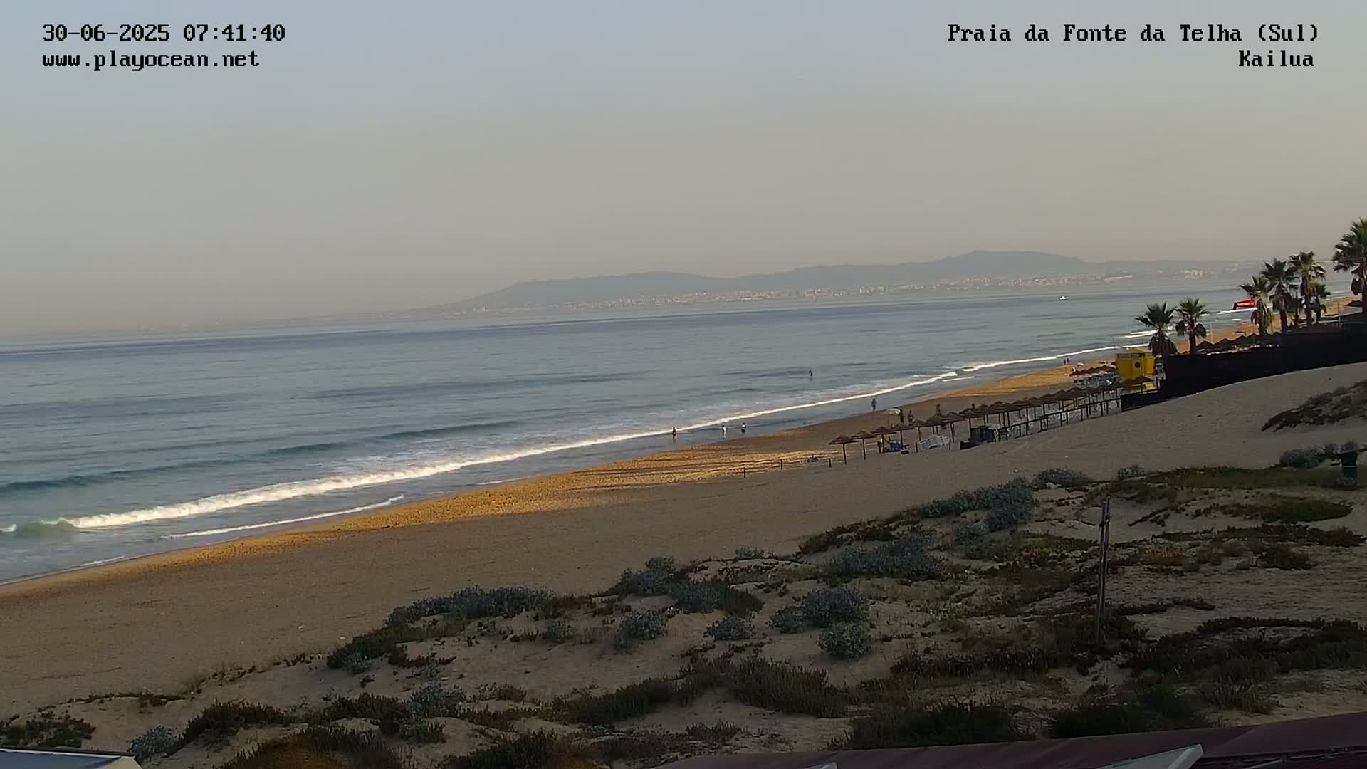 Praia da Fonte da Telha Beach, Costa de Caparica Surf  Live Cam - Almada, Setubal, Lisbon, Portugal