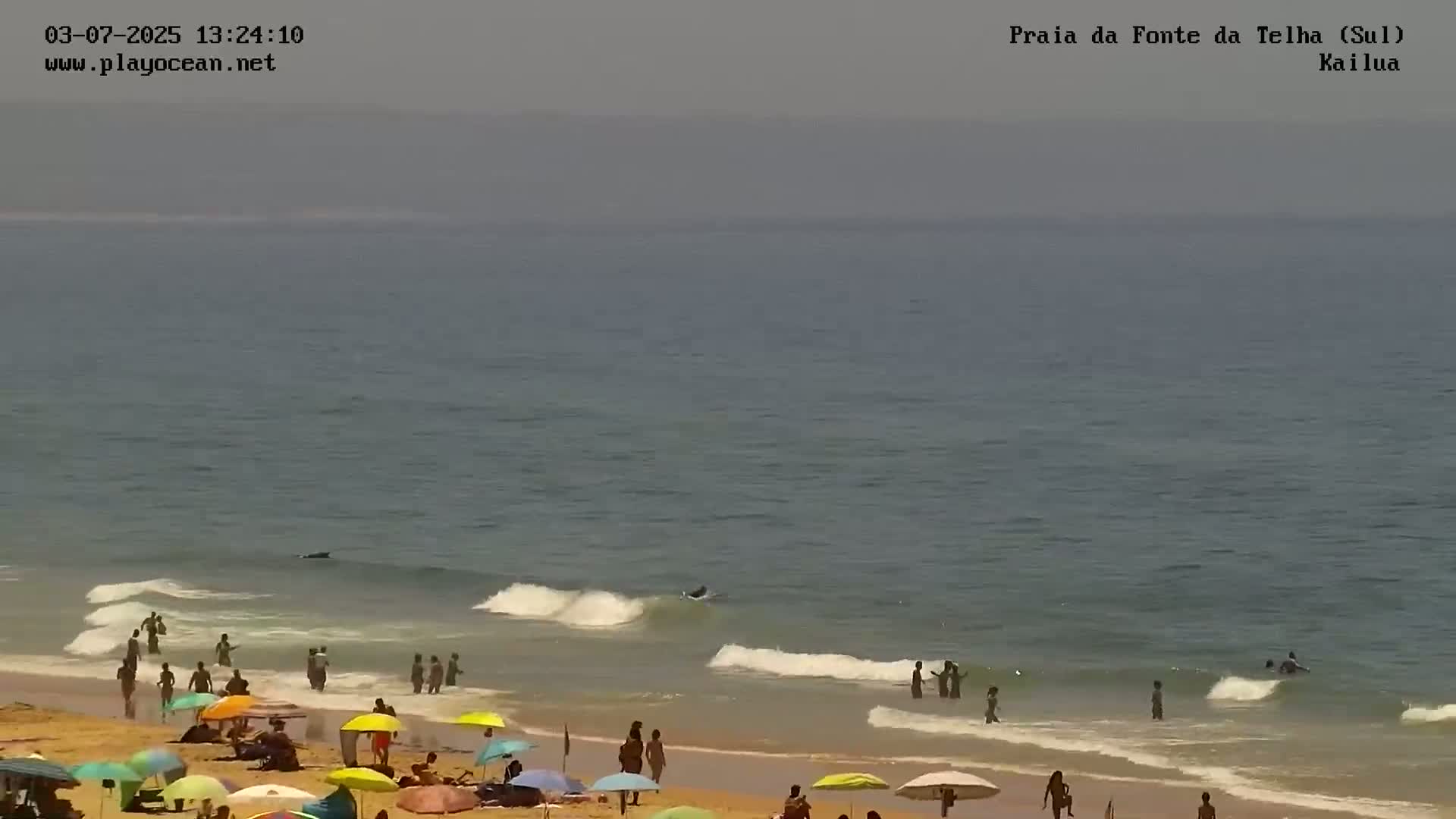 Praia da Fonte da Telha Beach, Costa de Caparica Surf  Live Cam - Almada, Setubal, Lisbon, Portugal