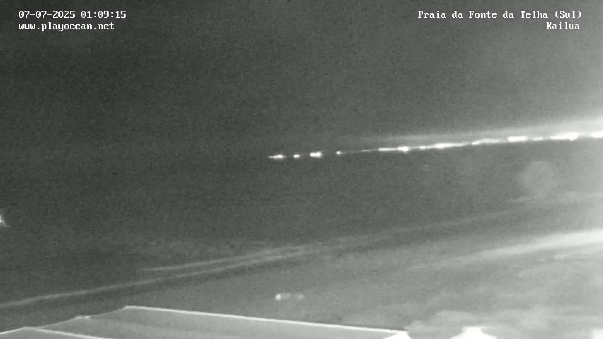 Praia da Fonte da Telha Beach, Costa de Caparica Surf  Live Cam - Almada, Setubal, Lisbon, Portugal