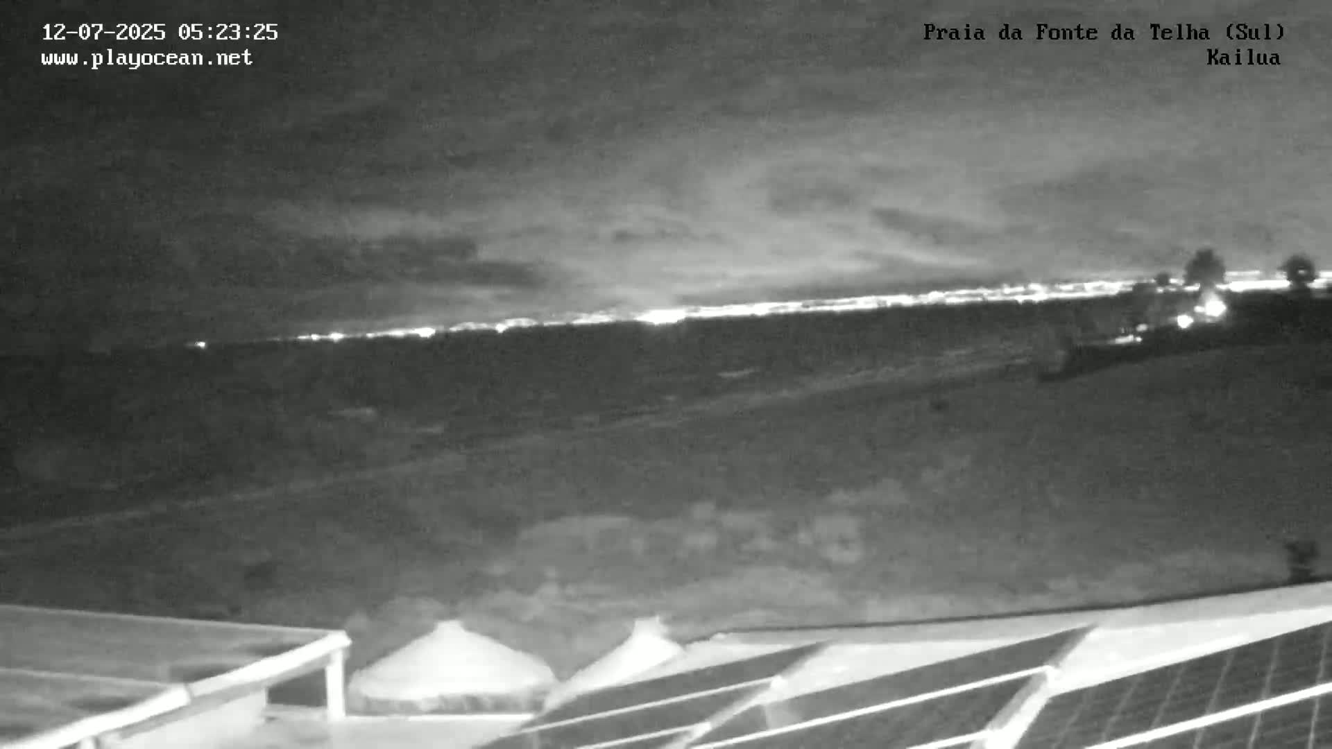 Praia da Fonte da Telha Beach, Costa de Caparica Surf  Live Cam - Almada, Setubal, Lisbon, Portugal