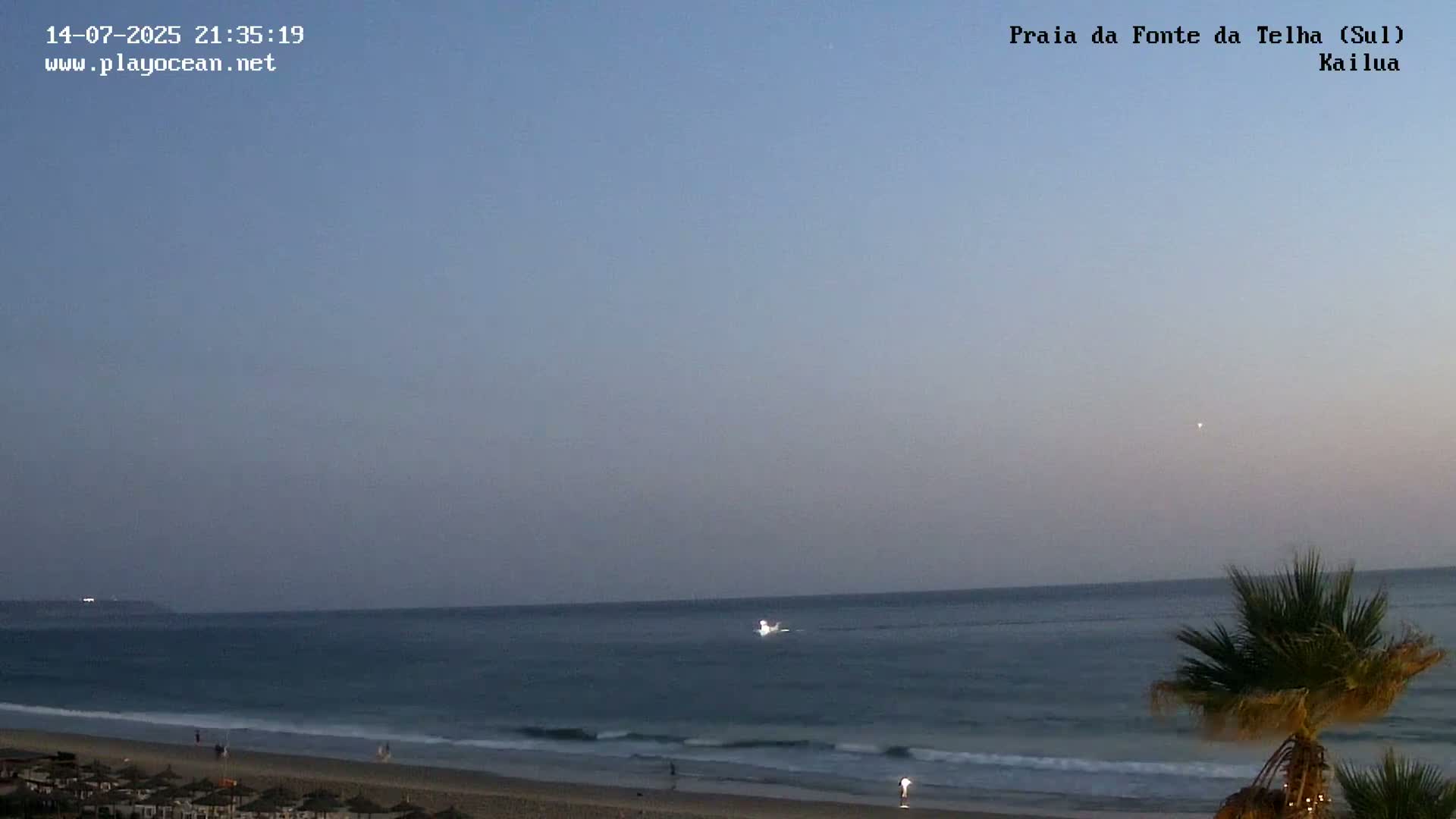 Praia da Fonte da Telha Beach, Costa de Caparica Surf  Live Cam - Almada, Setubal, Lisbon, Portugal