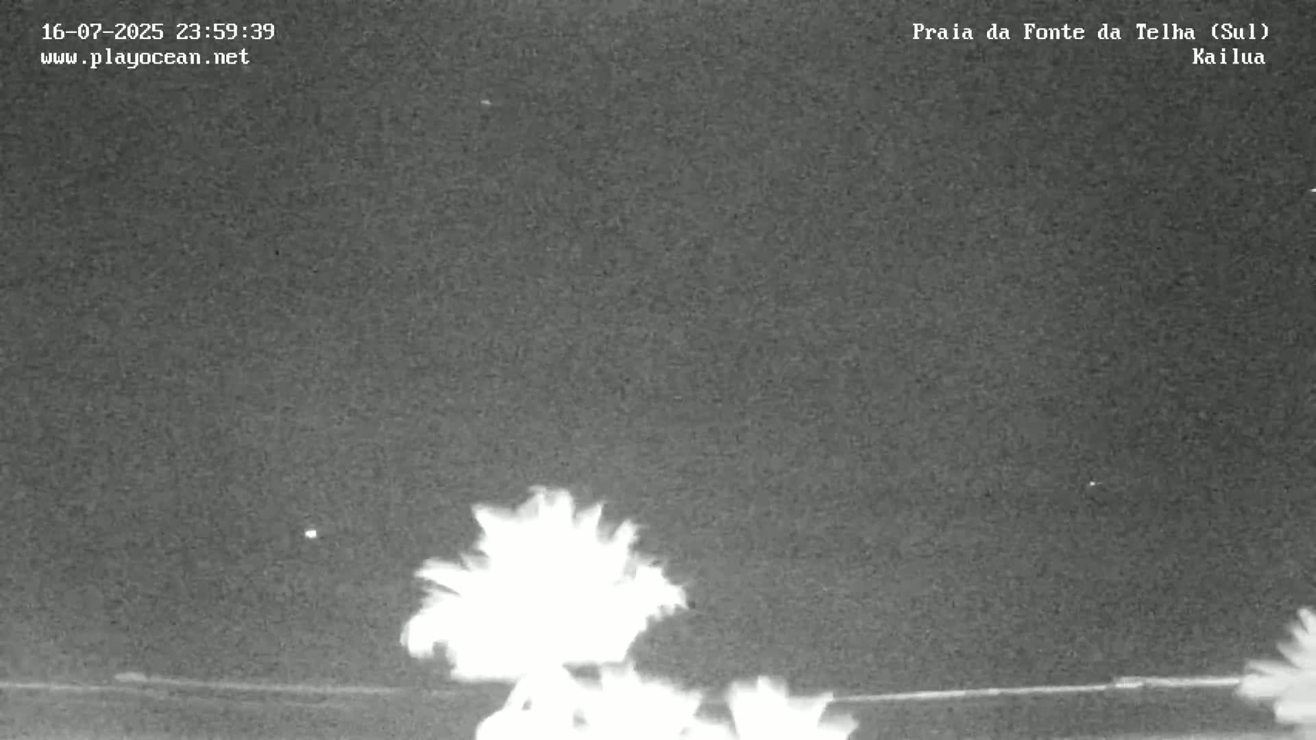 Praia da Fonte da Telha Beach, Costa de Caparica Surf  Live Cam - Almada, Setubal, Lisbon, Portugal