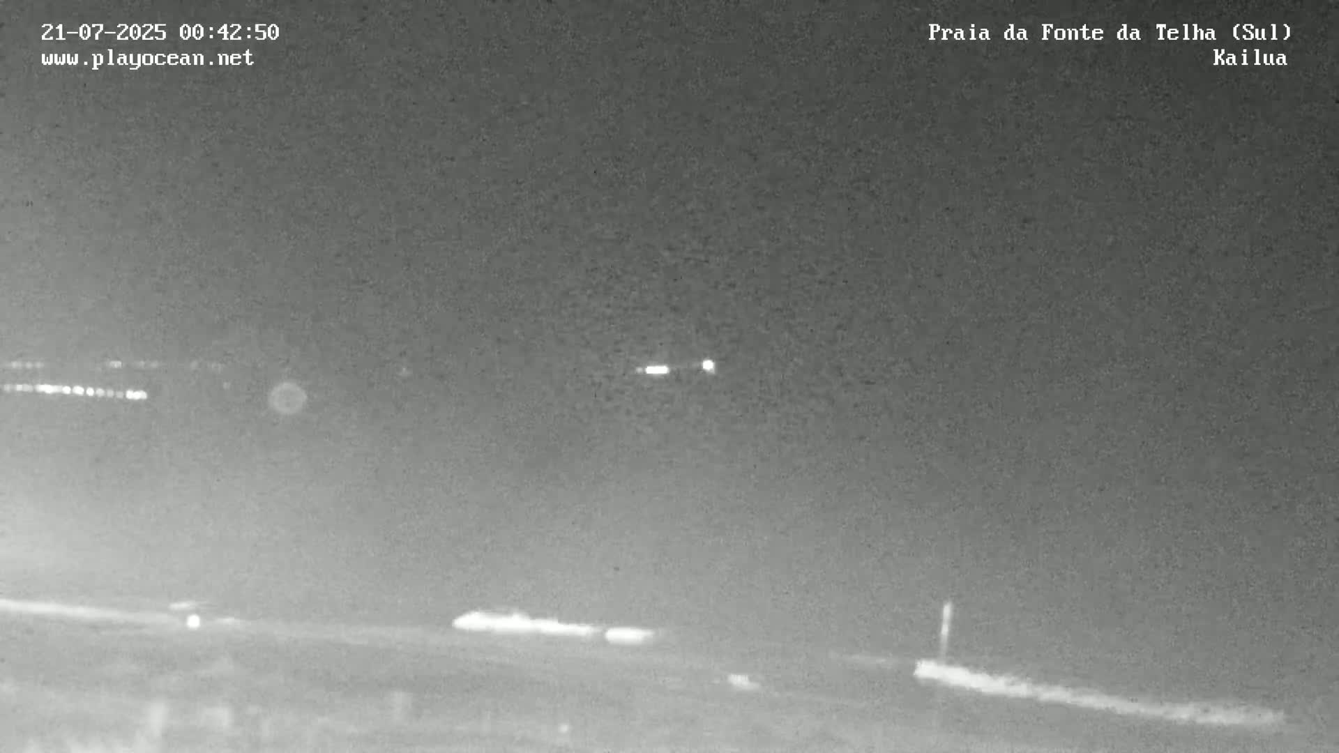 Praia da Fonte da Telha Beach, Costa de Caparica Surf  Live Cam - Almada, Setubal, Lisbon, Portugal