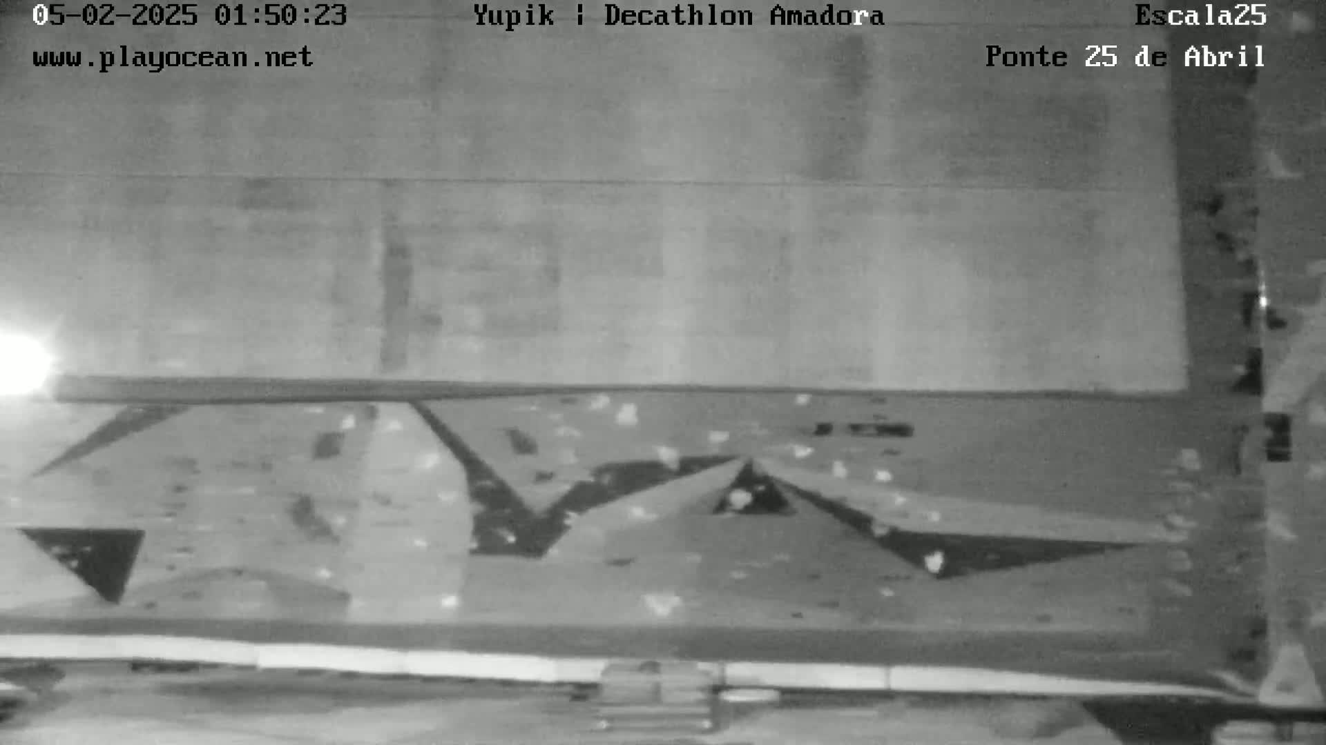 Under Ponte 25 de April Bridge, Escala25 Climbing Studio Live Cam - Alcantara, Lisbon, Portugal 