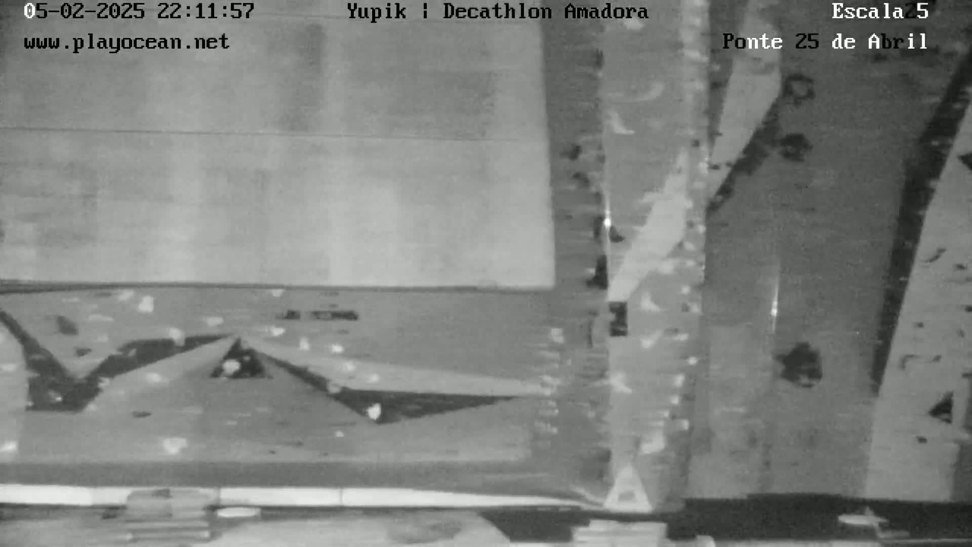 Under Ponte 25 de April Bridge, Escala25 Climbing Studio Live Cam - Alcantara, Lisbon, Portugal 