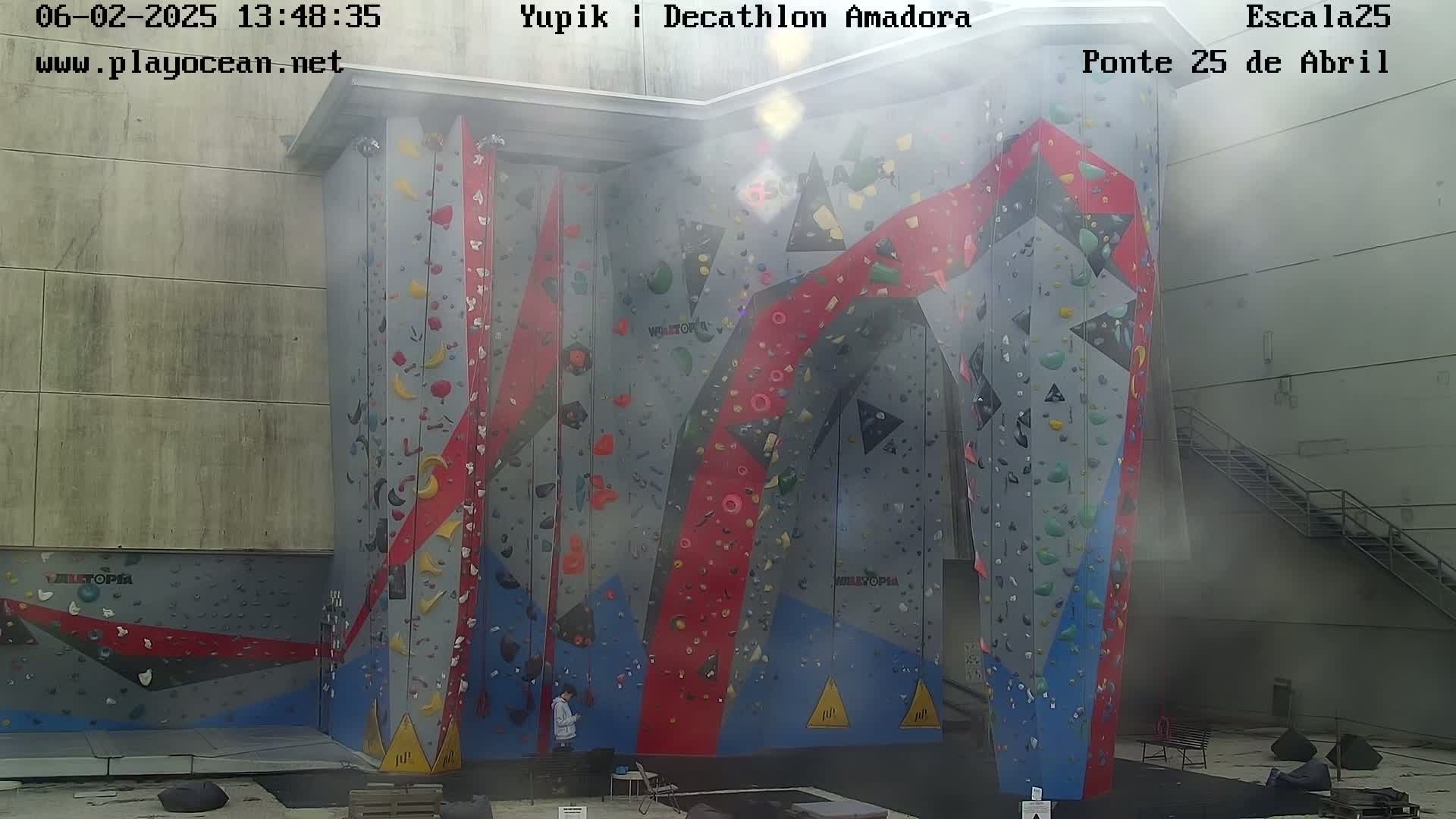 Under Ponte 25 de April Bridge, Escala25 Climbing Studio Live Cam - Alcantara, Lisbon, Portugal 
