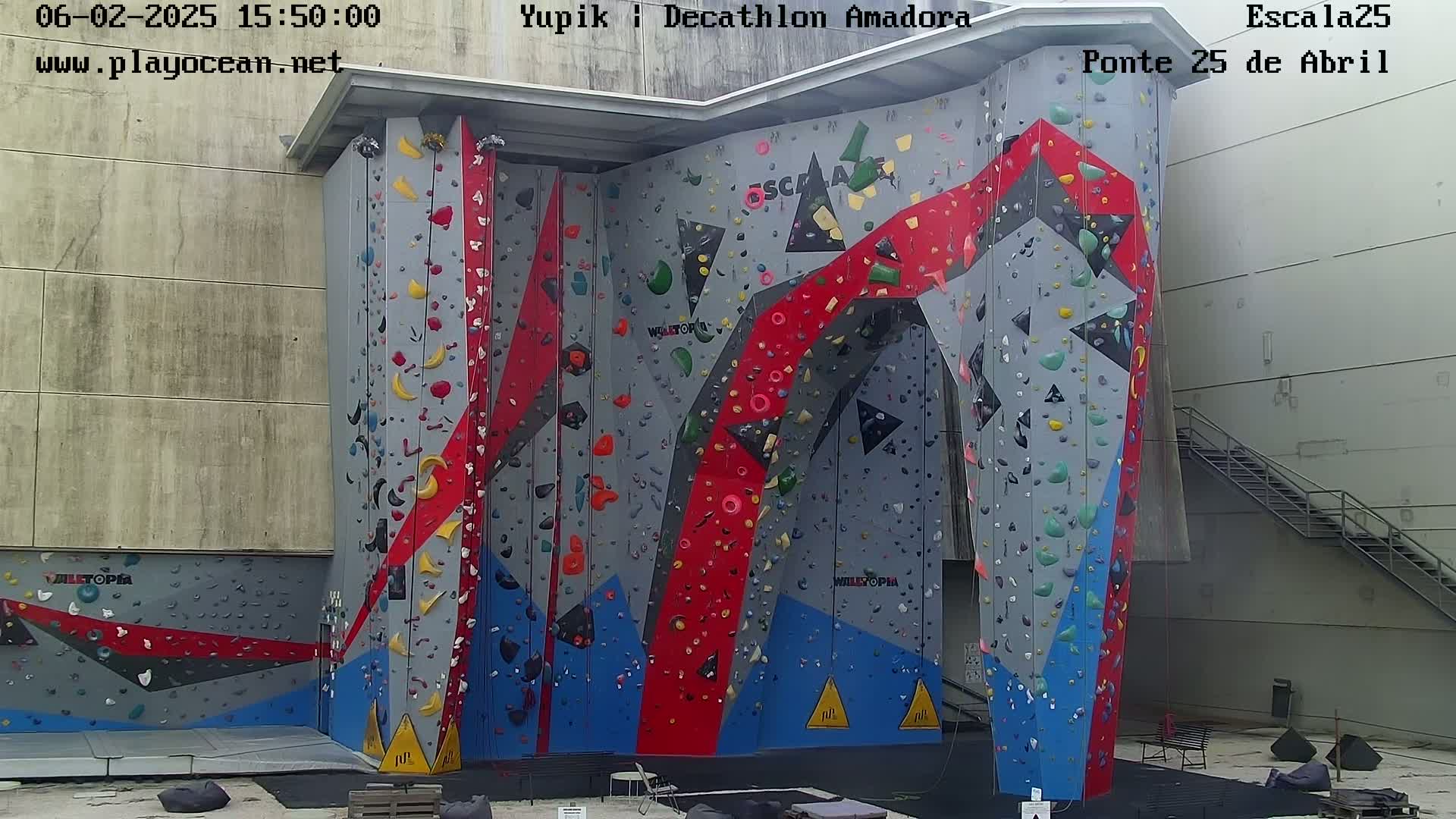 Under Ponte 25 de April Bridge, Escala25 Climbing Studio Live Cam - Alcantara, Lisbon, Portugal 