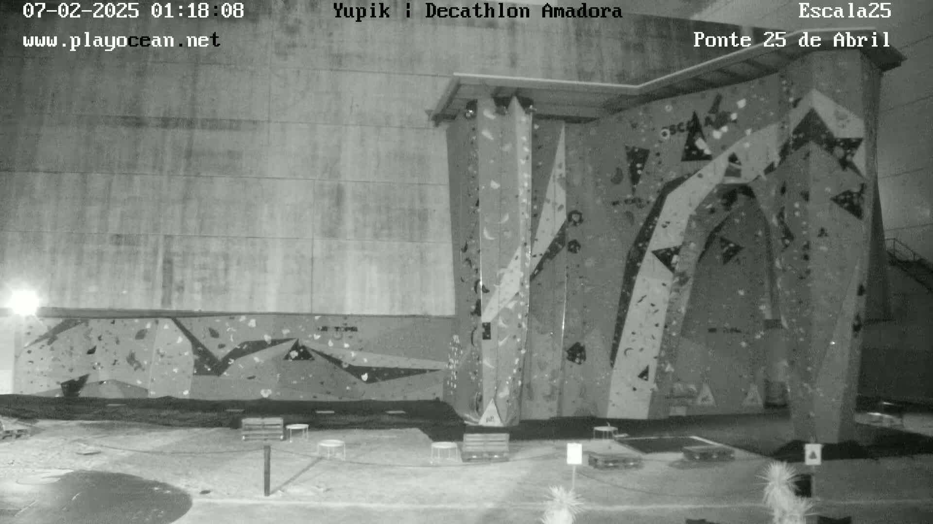 Under Ponte 25 de April Bridge, Escala25 Climbing Studio Live Cam - Alcantara, Lisbon, Portugal 