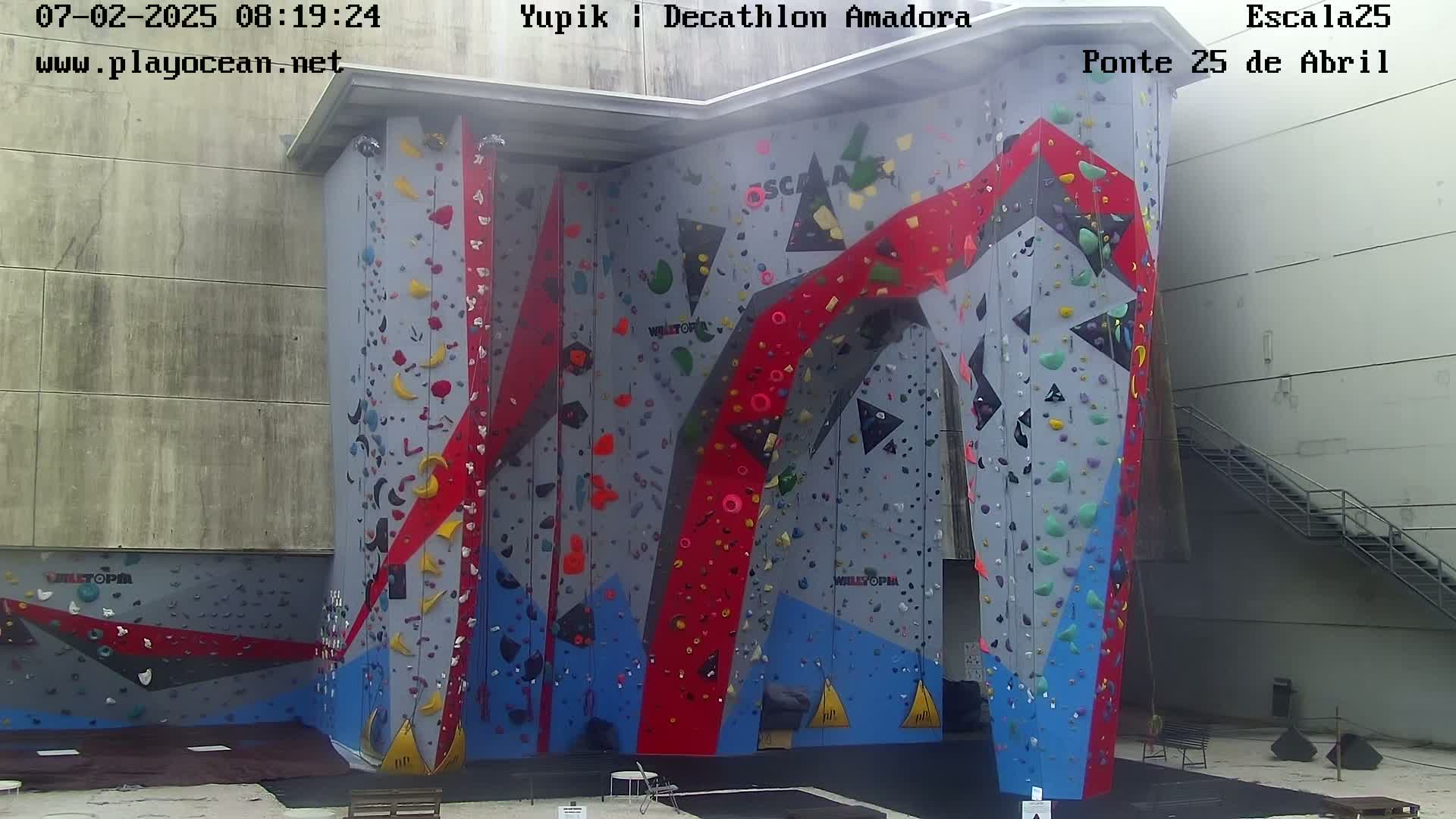 Under Ponte 25 de April Bridge, Escala25 Climbing Studio Live Cam - Alcantara, Lisbon, Portugal 