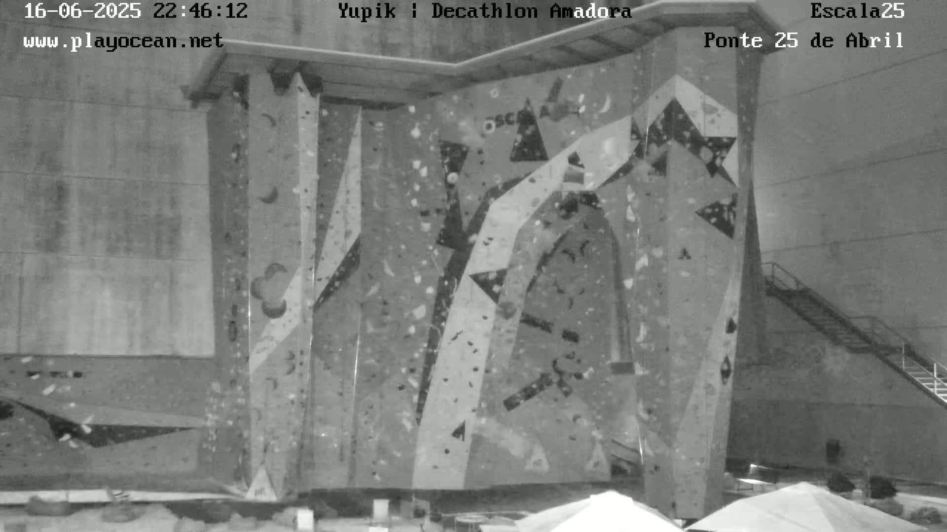 Under Ponte 25 de April Bridge, Escala25 Climbing Studio Live Cam - Alcantara, Lisbon, Portugal 