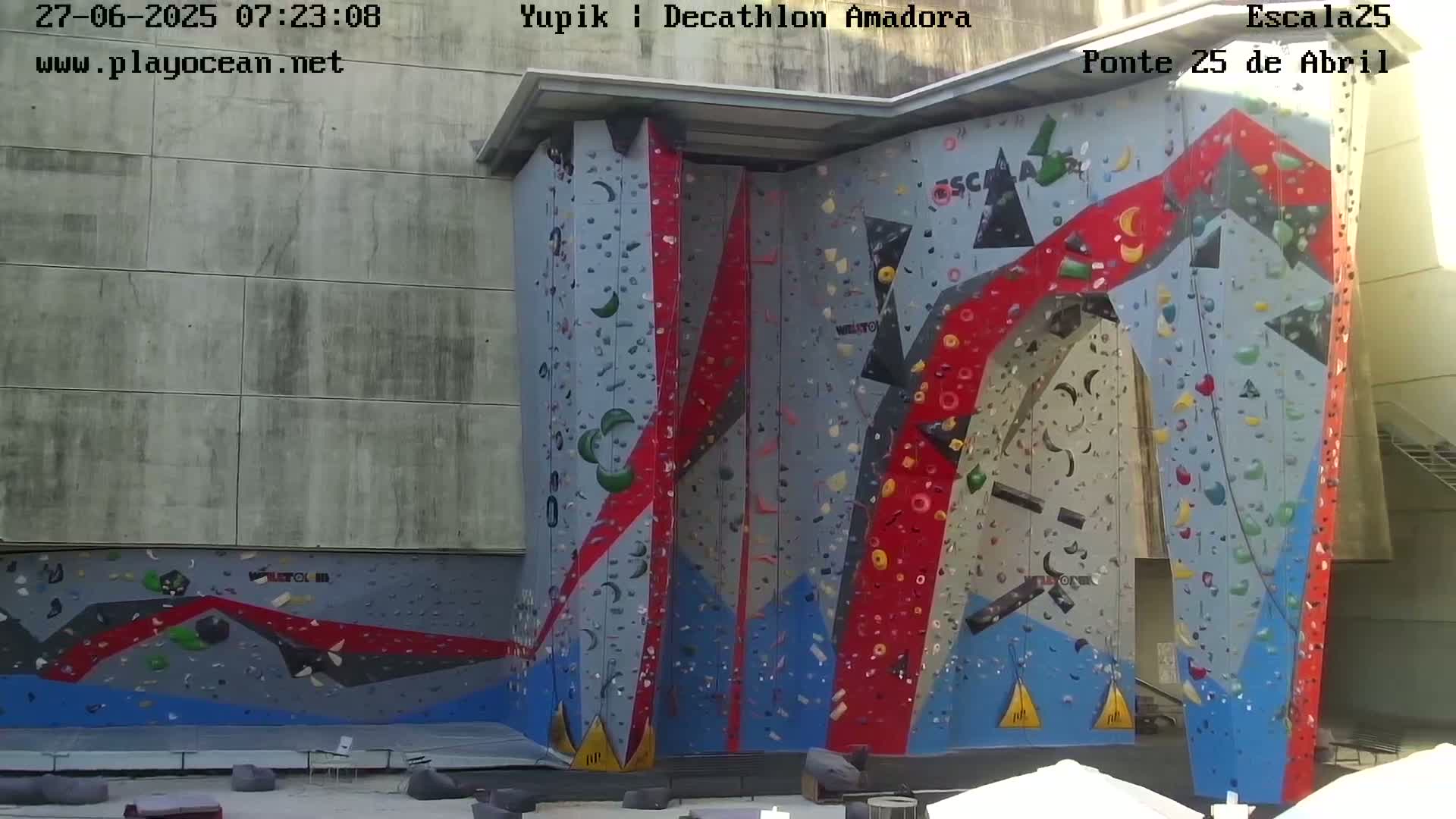 Under Ponte 25 de April Bridge, Escala25 Climbing Studio Live Cam - Alcantara, Lisbon, Portugal 
