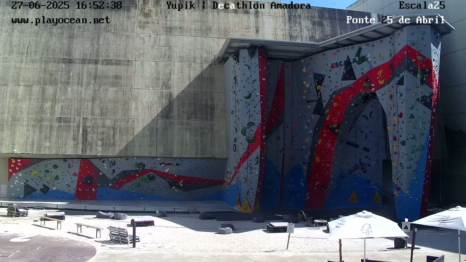 Under Ponte 25 de April Bridge, Escala25 Climbing Studio Live Cam - Alcantara, Lisbon, Portugal 