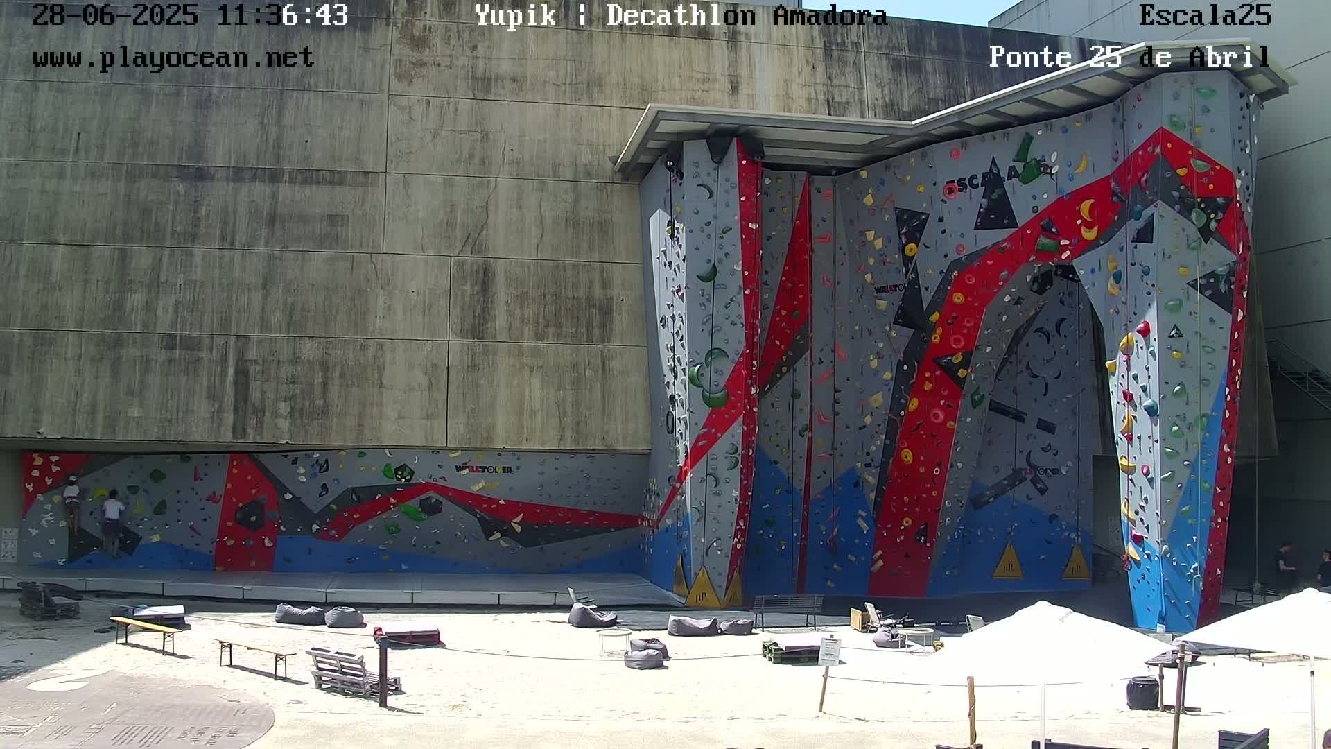 Under Ponte 25 de April Bridge, Escala25 Climbing Studio Live Cam - Alcantara, Lisbon, Portugal 