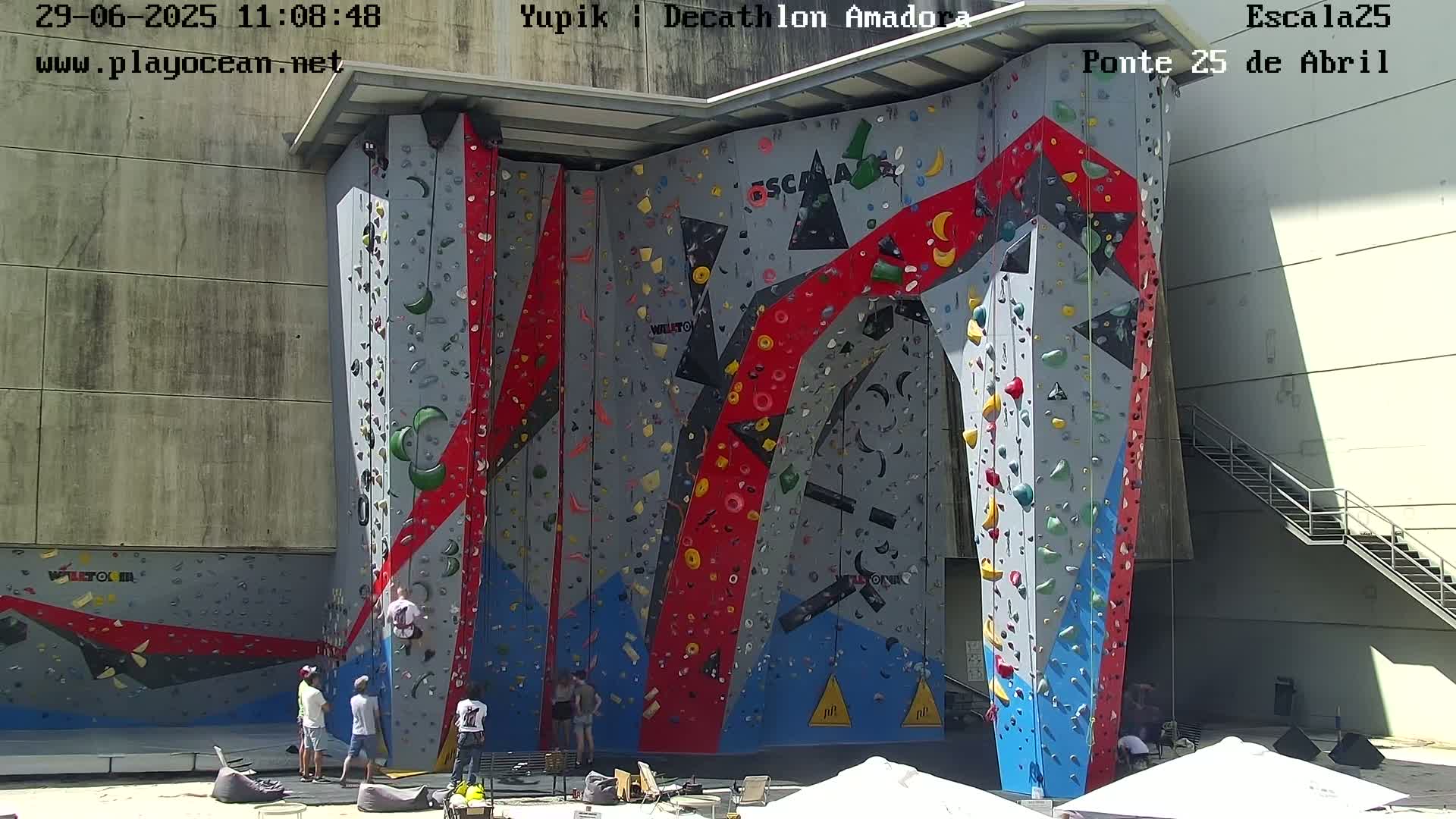 Under Ponte 25 de April Bridge, Escala25 Climbing Studio Live Cam - Alcantara, Lisbon, Portugal 