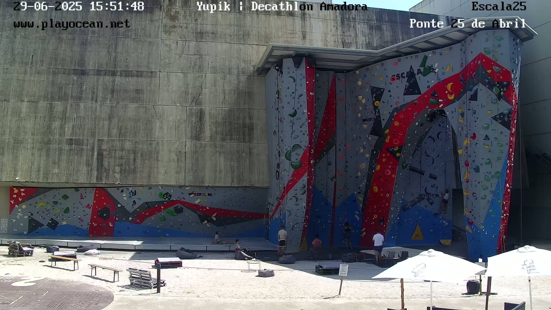 Under Ponte 25 de April Bridge, Escala25 Climbing Studio Live Cam - Alcantara, Lisbon, Portugal 