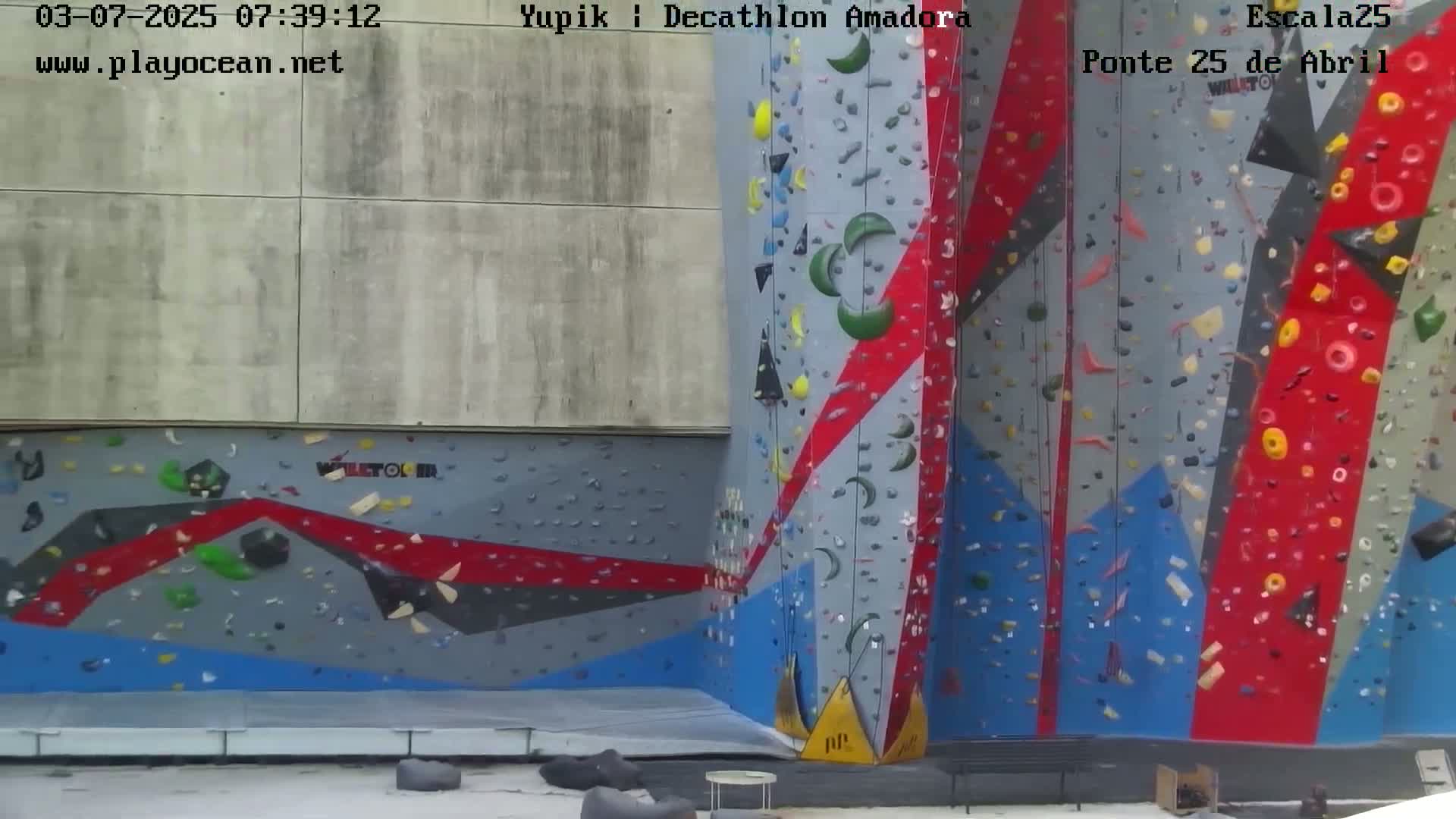 Under Ponte 25 de April Bridge, Escala25 Climbing Studio Live Cam - Alcantara, Lisbon, Portugal 