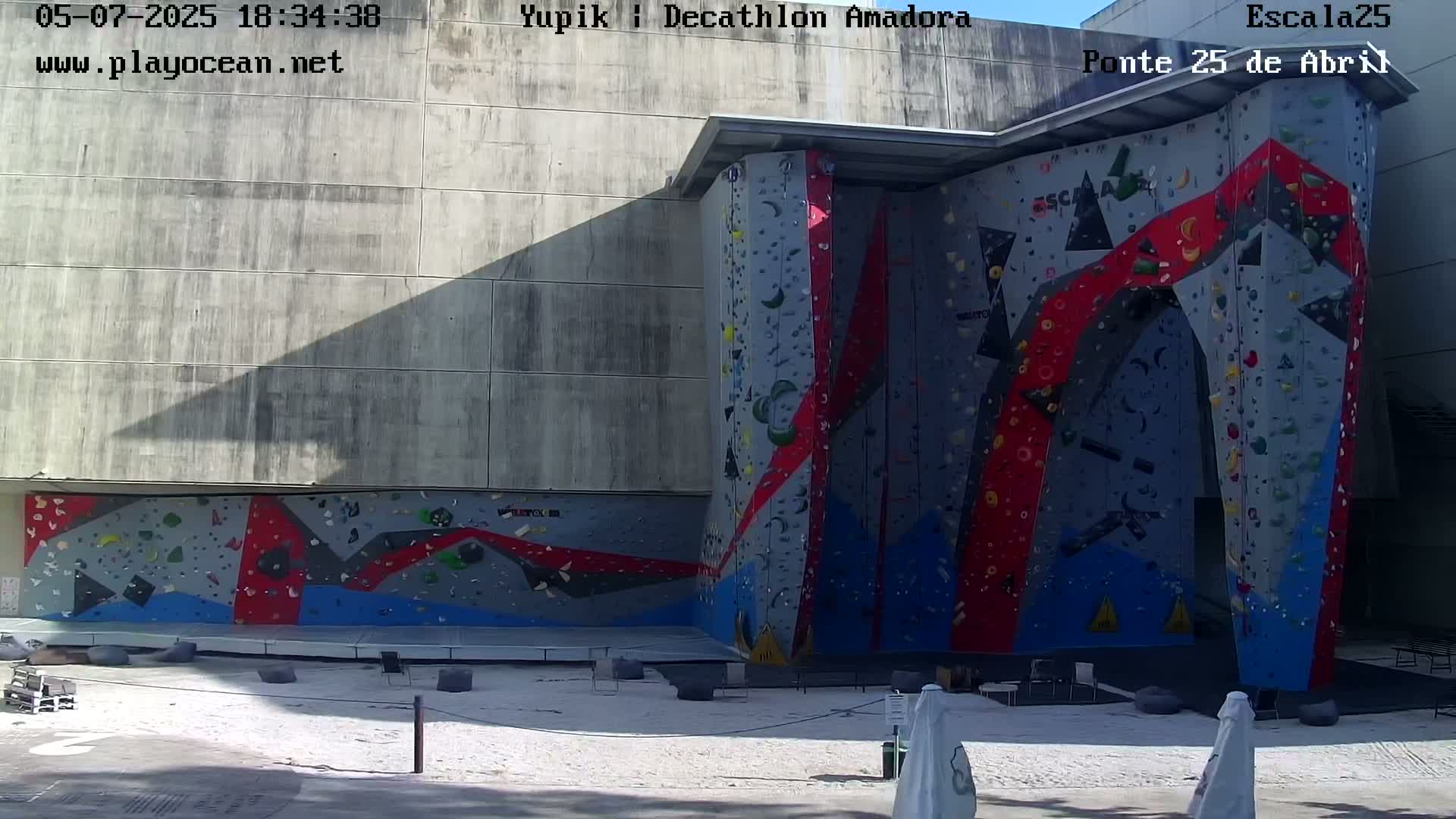 Under Ponte 25 de April Bridge, Escala25 Climbing Studio Live Cam - Alcantara, Lisbon, Portugal 