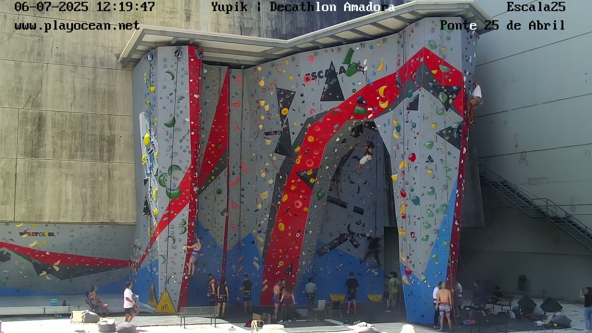 Under Ponte 25 de April Bridge, Escala25 Climbing Studio Live Cam - Alcantara, Lisbon, Portugal 