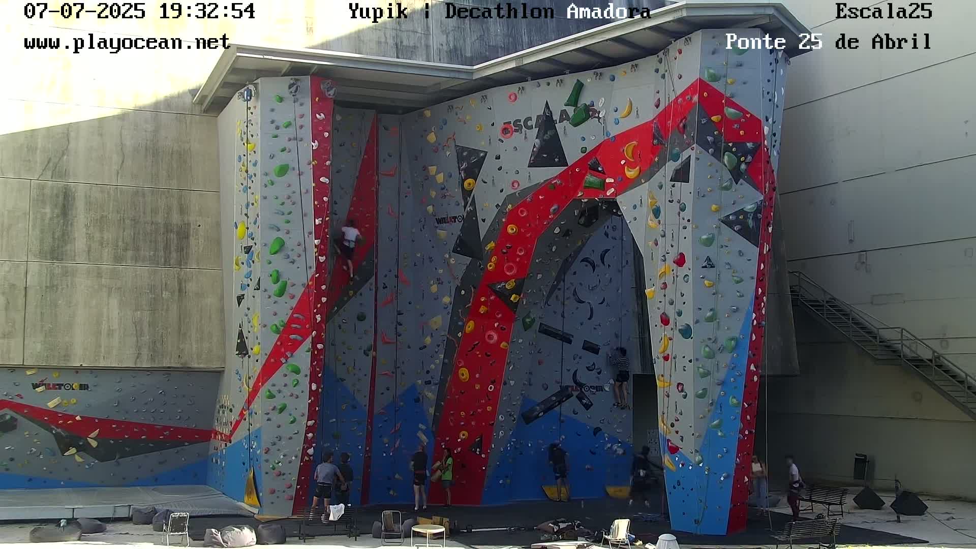 Under Ponte 25 de April Bridge, Escala25 Climbing Studio Live Cam - Alcantara, Lisbon, Portugal 