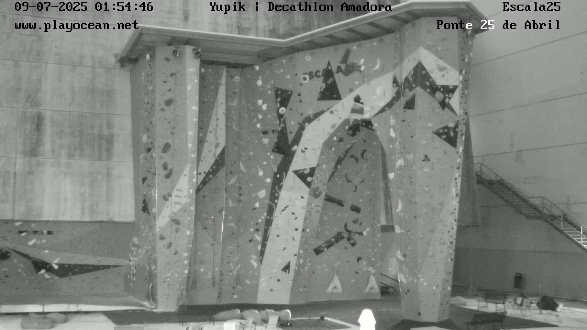 Under Ponte 25 de April Bridge, Escala25 Climbing Studio Live Cam - Alcantara, Lisbon, Portugal 